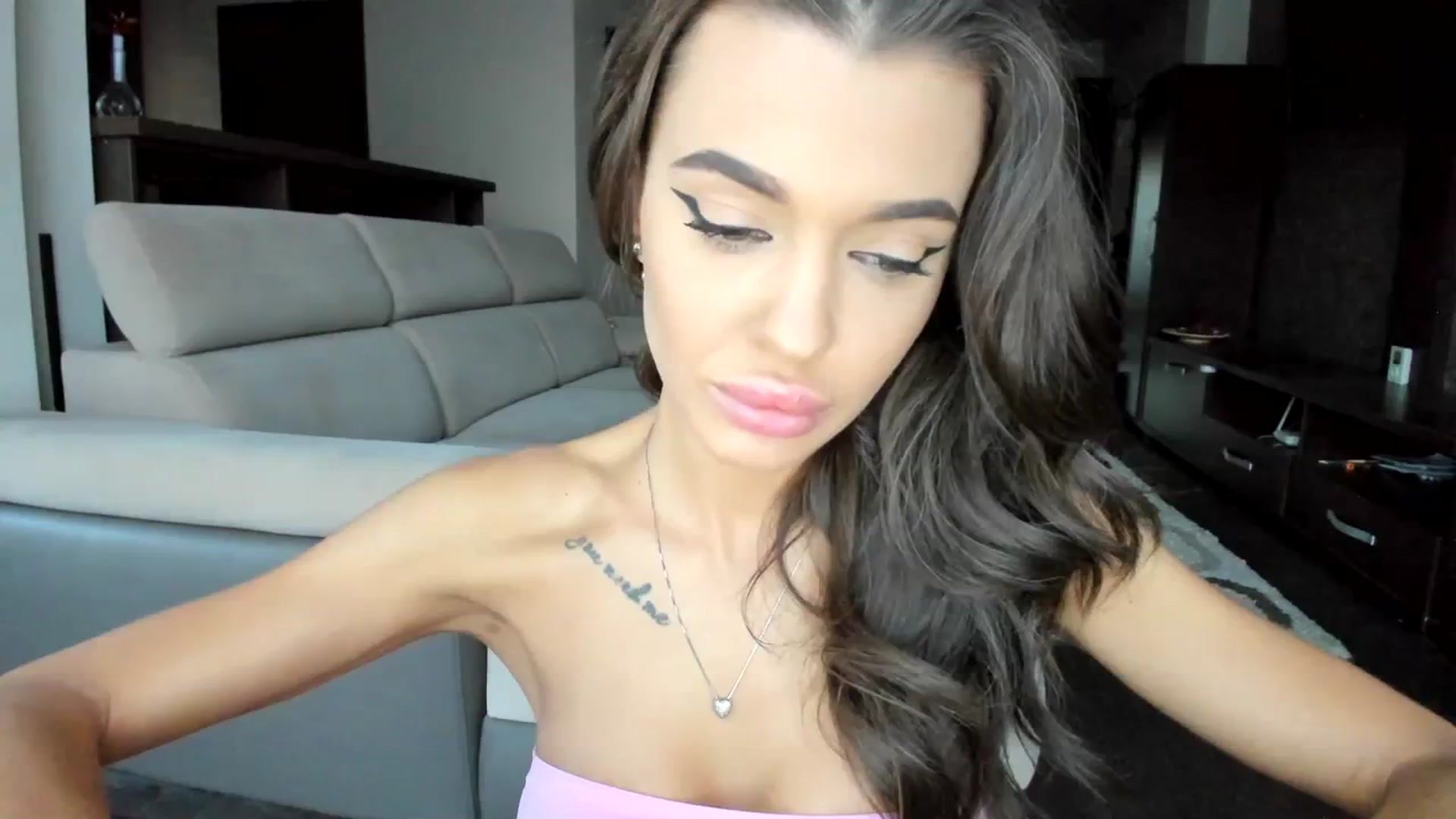 Gallery image thumbnail from Miss_X_'s myfreecams stream on, 10/19/2023, 16:19 image 1 of 20