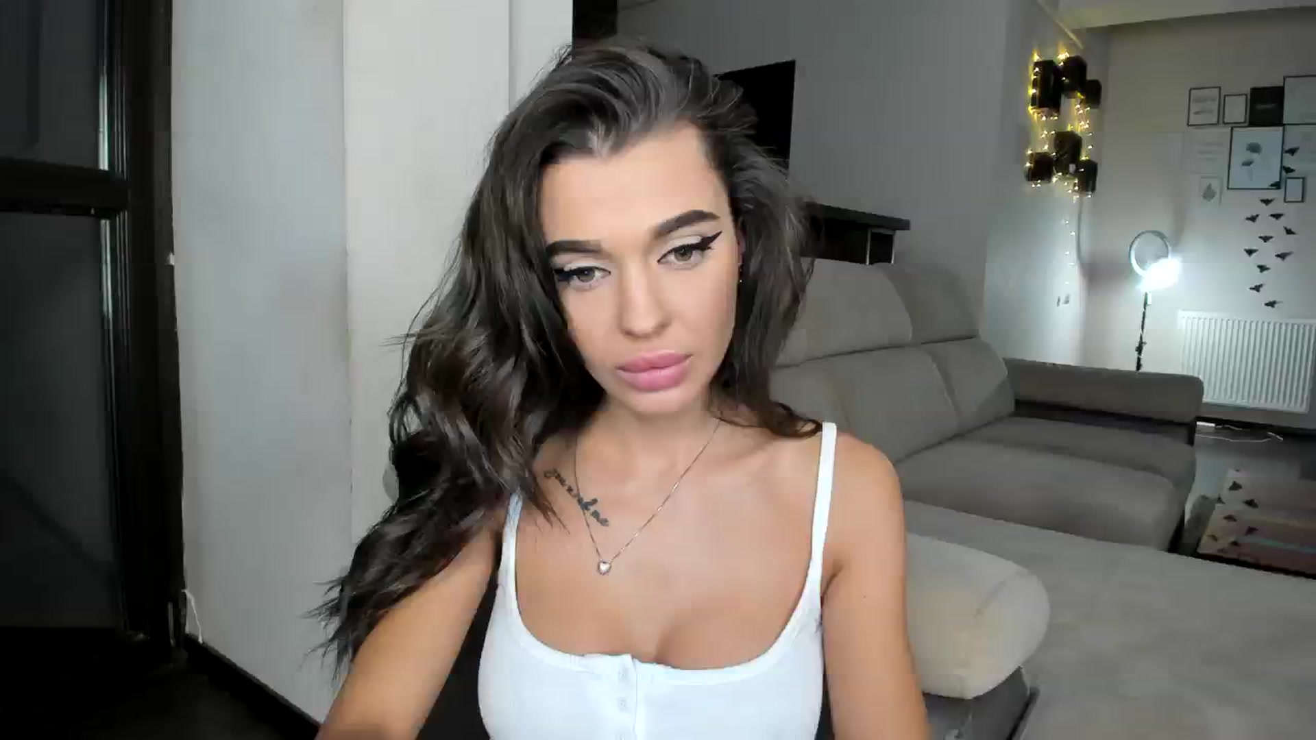 Gallery image thumbnail from Miss_X_'s myfreecams stream on, 12/21/2023, 17:01 image 1 of 20