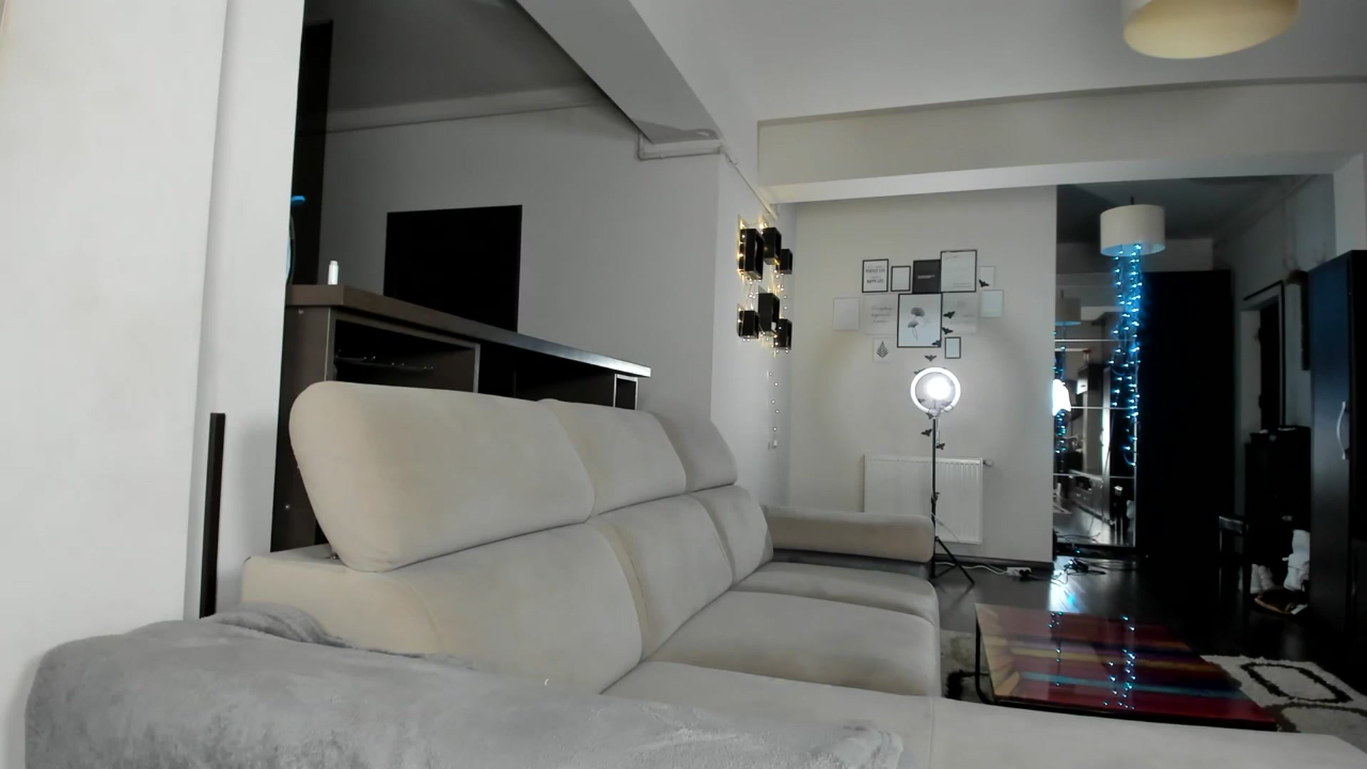 Gallery image thumbnail from Miss_X_'s myfreecams stream on, 01/03/2024, 16:40 image 15 of 20
