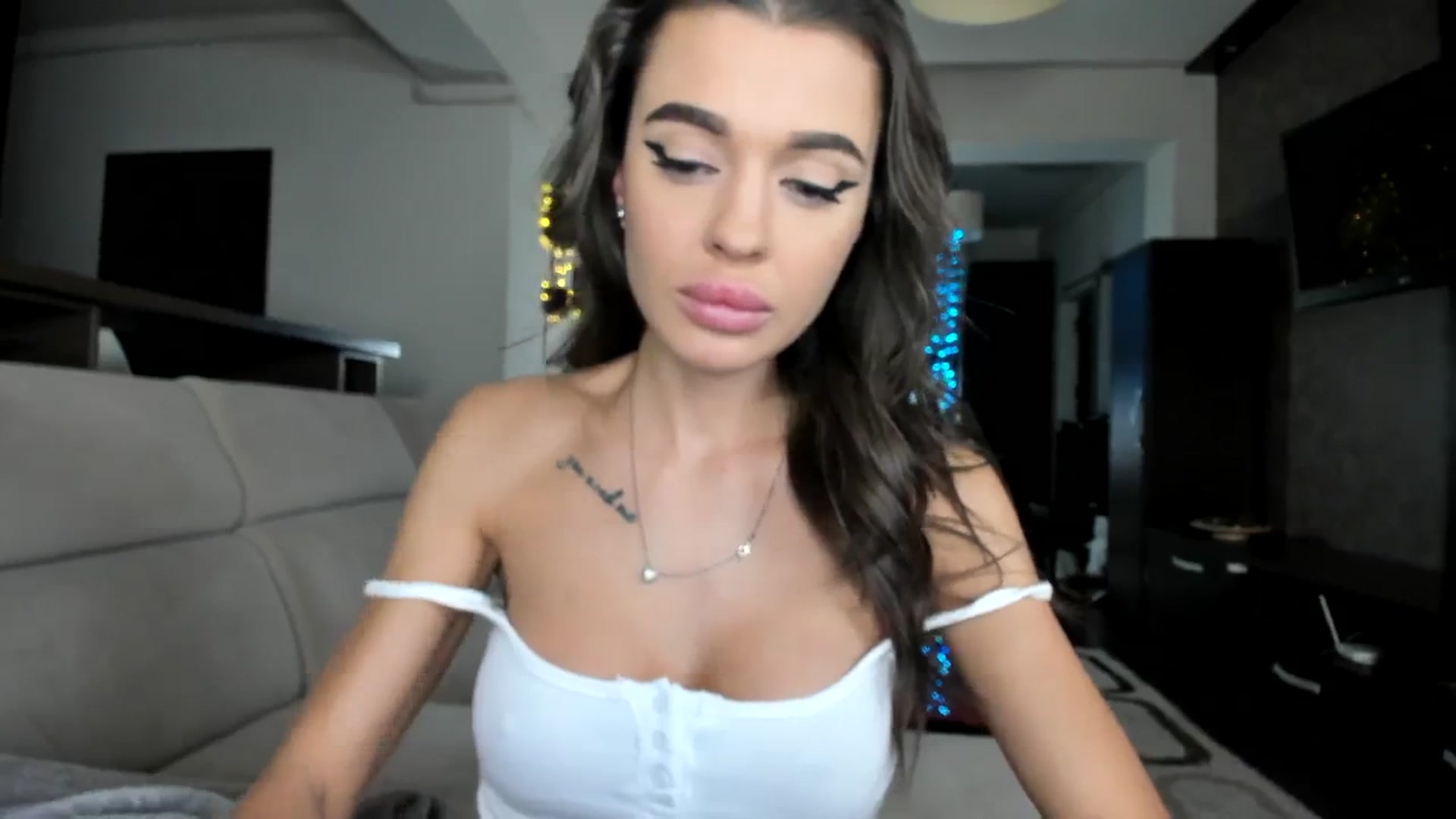 Gallery image thumbnail from Miss_X_'s myfreecams stream on, 01/03/2024, 16:40 image 20 of 20