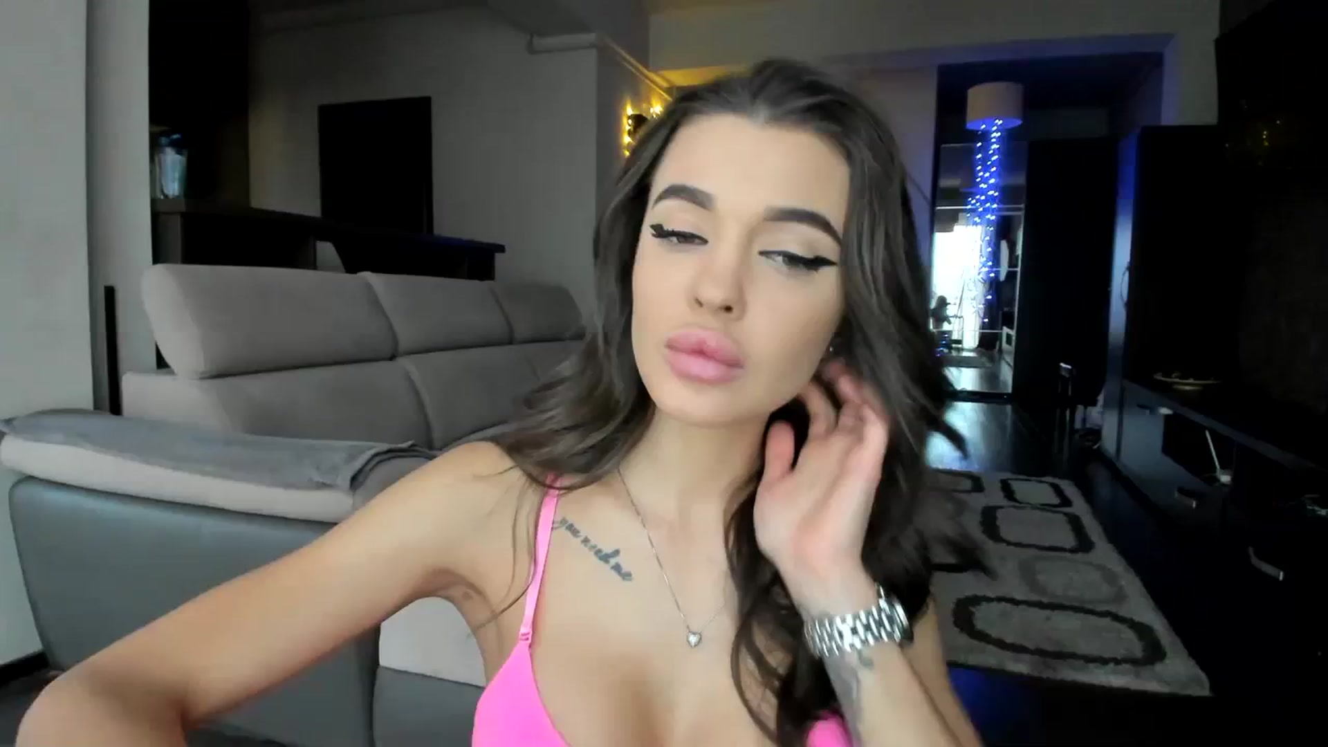 Gallery image thumbnail from Miss_X_'s myfreecams stream on, 01/06/2024, 15:01 image 1 of 20