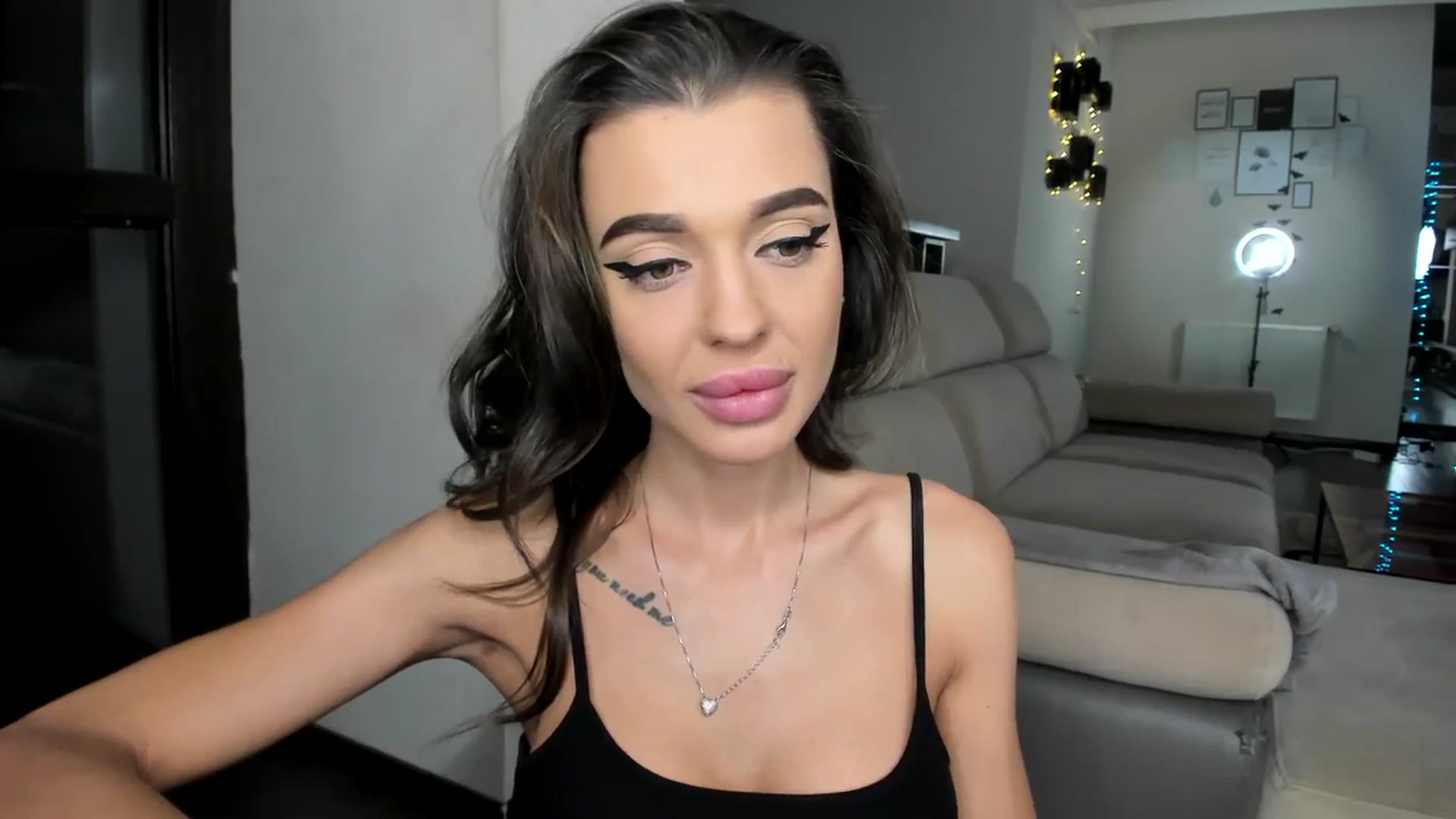 Gallery image thumbnail from Miss_X_'s myfreecams stream on, 01/15/2024, 18:26 image 8 of 20