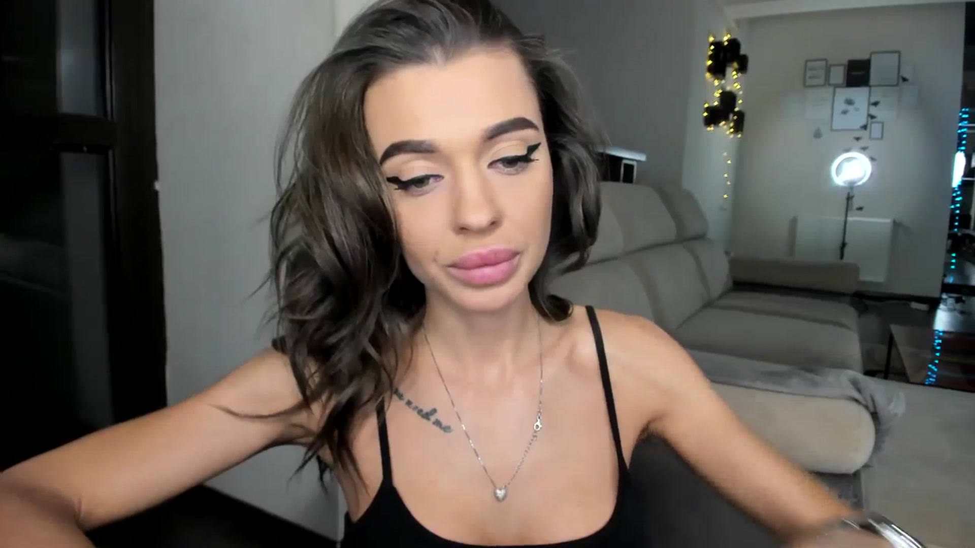 Gallery image thumbnail from Miss_X_'s myfreecams stream on, 01/15/2024, 18:26 image 7 of 20