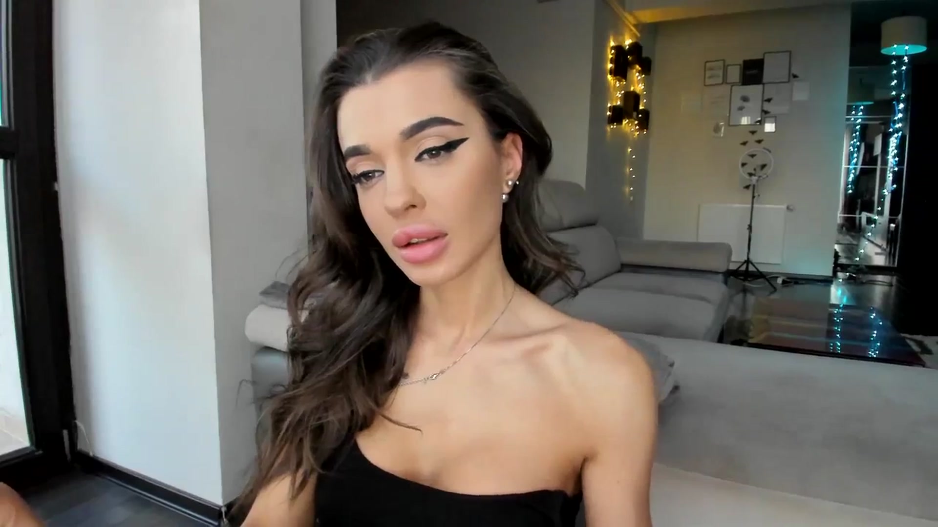 Gallery image thumbnail from Miss_X_'s myfreecams stream on, 02/06/2024, 15:23 image 17 of 20