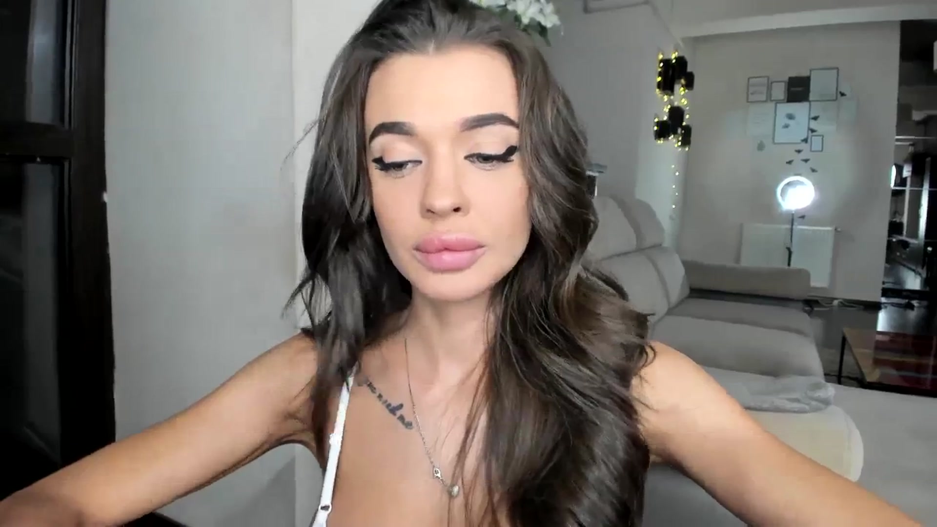 Gallery image thumbnail from Miss_X_'s myfreecams stream on, 02/21/2024, 16:45 image 20 of 20