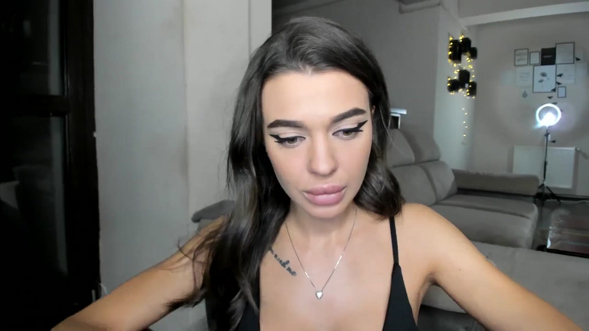 Gallery image thumbnail from Miss_X_'s myfreecams stream on, 03/16/2024, 17:10 image 12 of 20