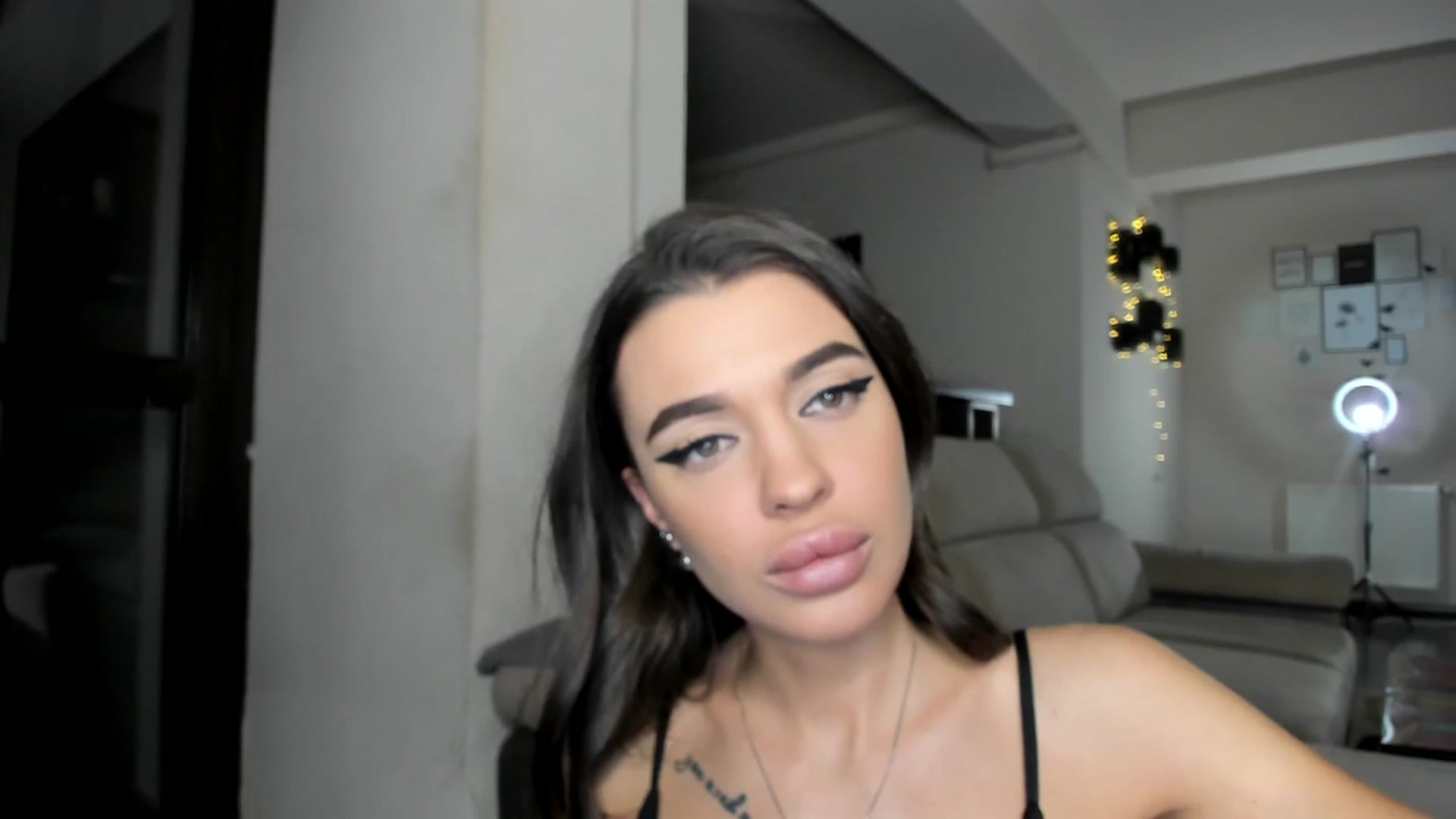 Gallery image thumbnail from Miss_X_'s myfreecams stream on, 03/16/2024, 17:10 image 6 of 20