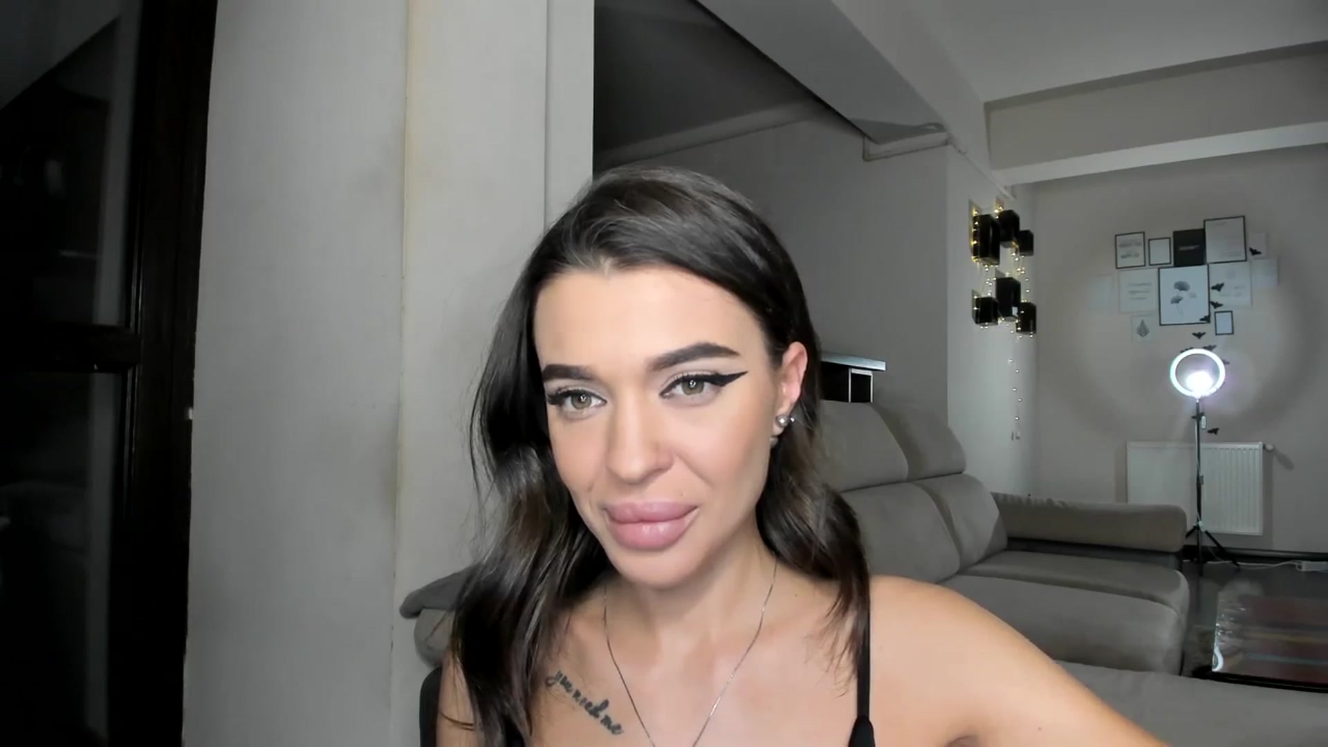 Gallery image thumbnail from Miss_X_'s myfreecams stream on, 03/16/2024, 17:10 image 9 of 20