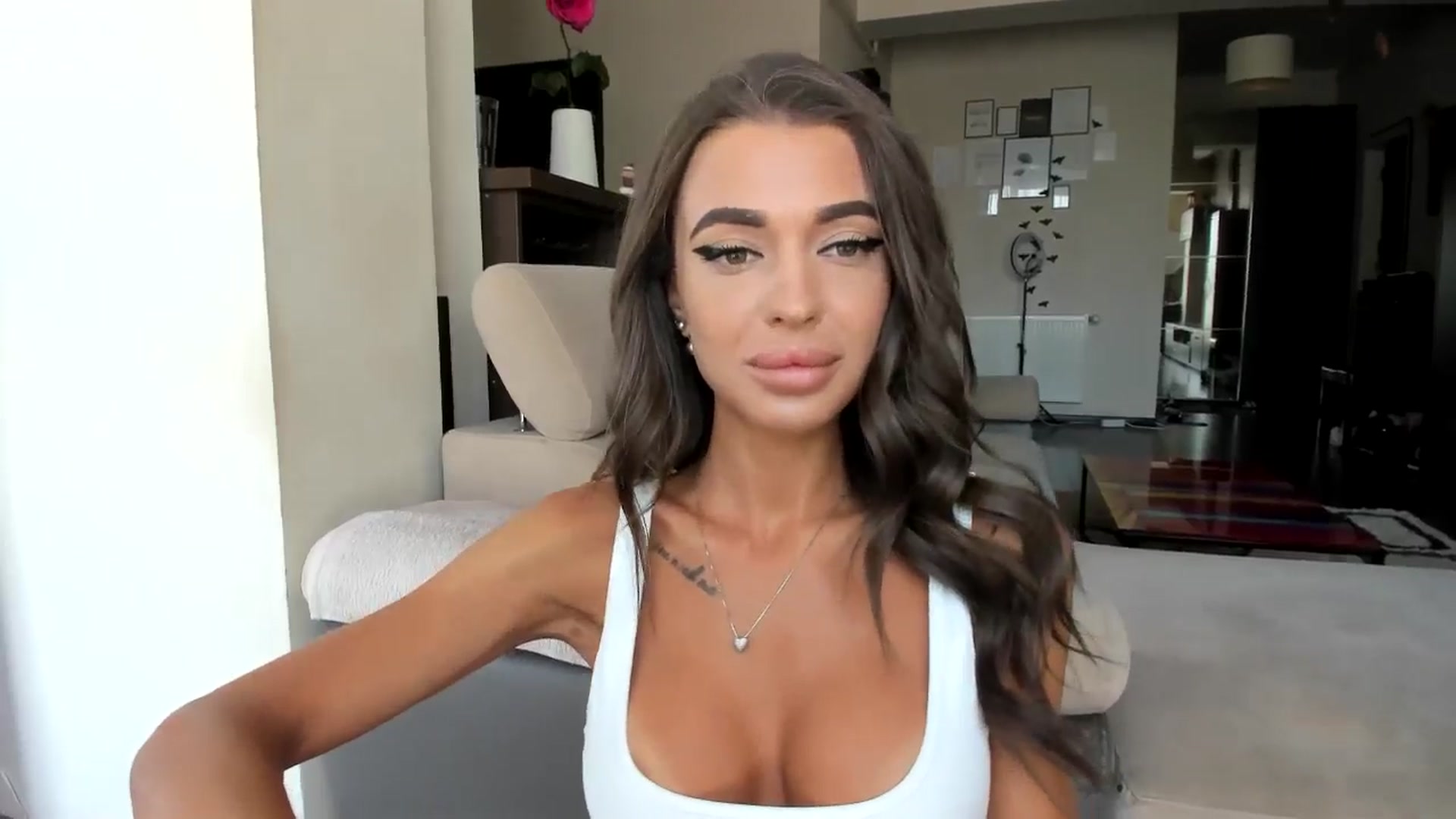 Gallery image thumbnail from Miss_X_'s myfreecams stream on, 06/26/2024, 13:29 image 4 of 20