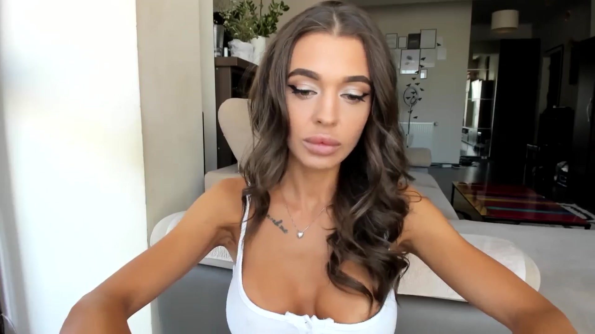 Gallery image thumbnail from Miss_X_'s myfreecams stream on, 07/08/2024, 11:35 image 17 of 20