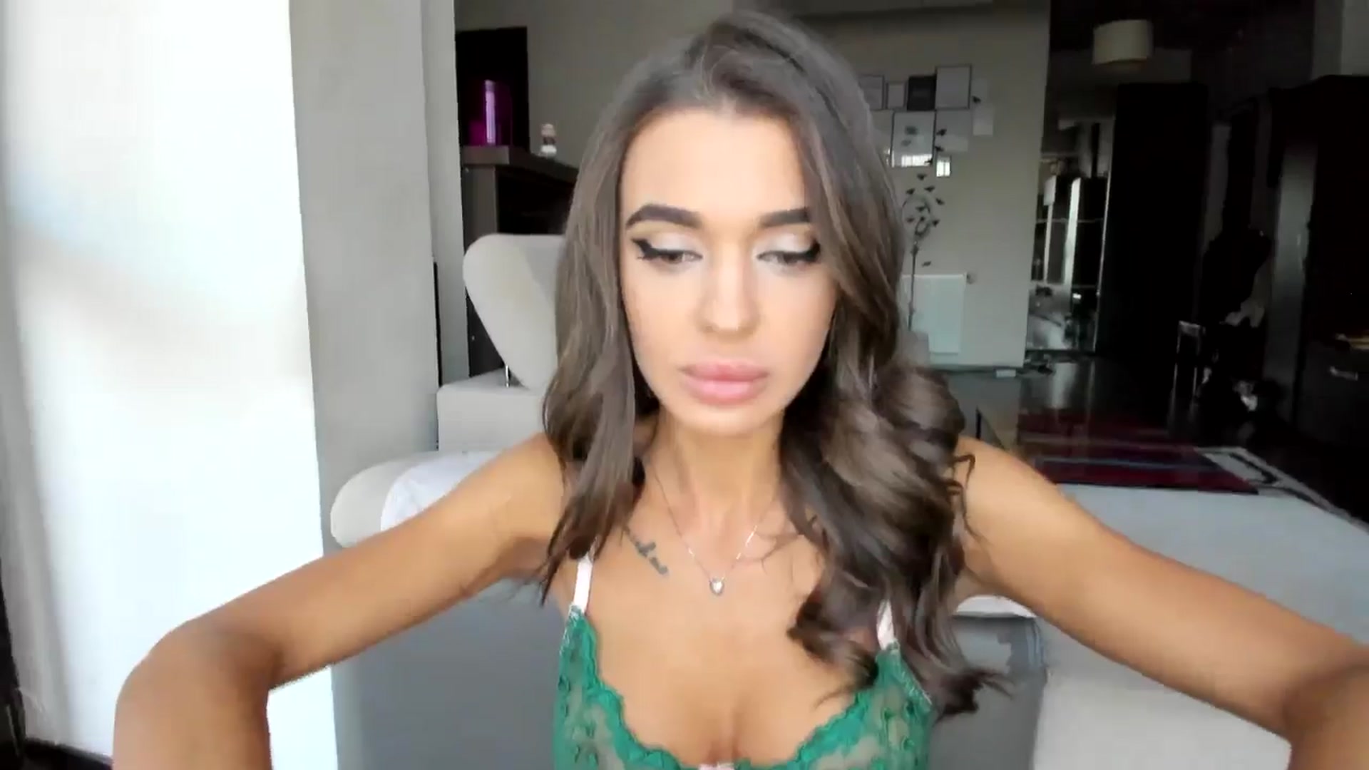 Gallery image thumbnail from Miss_X_'s myfreecams stream on, 09/24/2024, 16:08 image 17 of 20