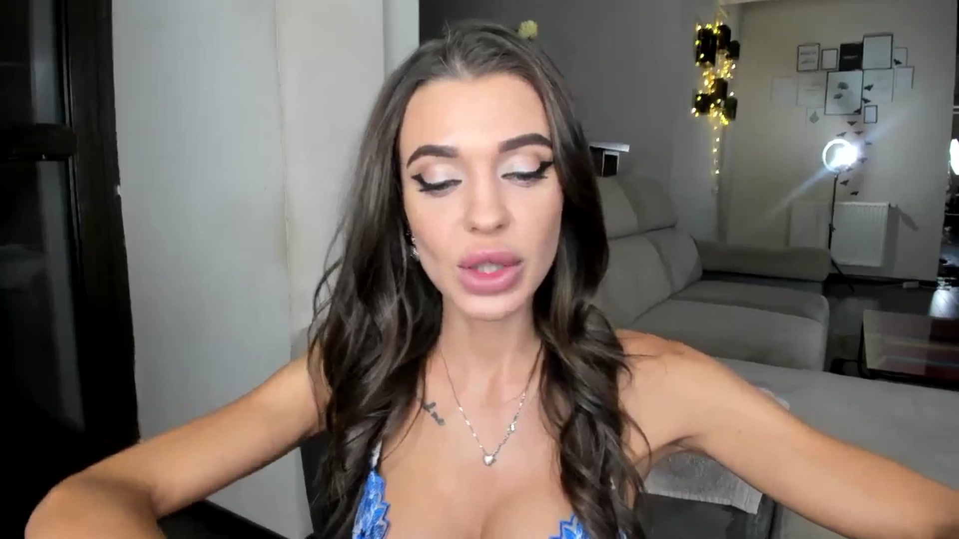 Gallery image thumbnail from Miss_X_'s myfreecams stream on, 10/18/2024, 16:58 image 15 of 20