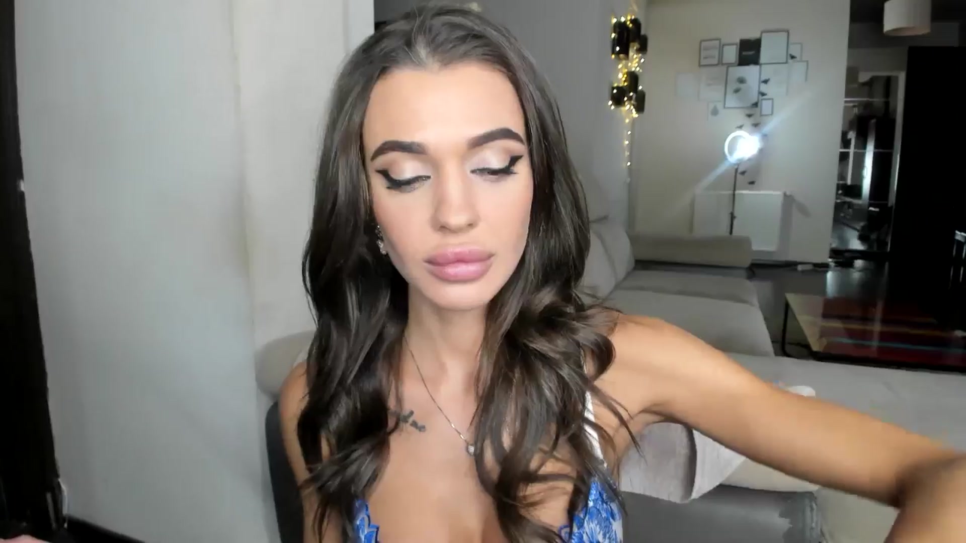 Gallery image thumbnail from Miss_X_'s myfreecams stream on, 10/18/2024, 16:58 image 5 of 20