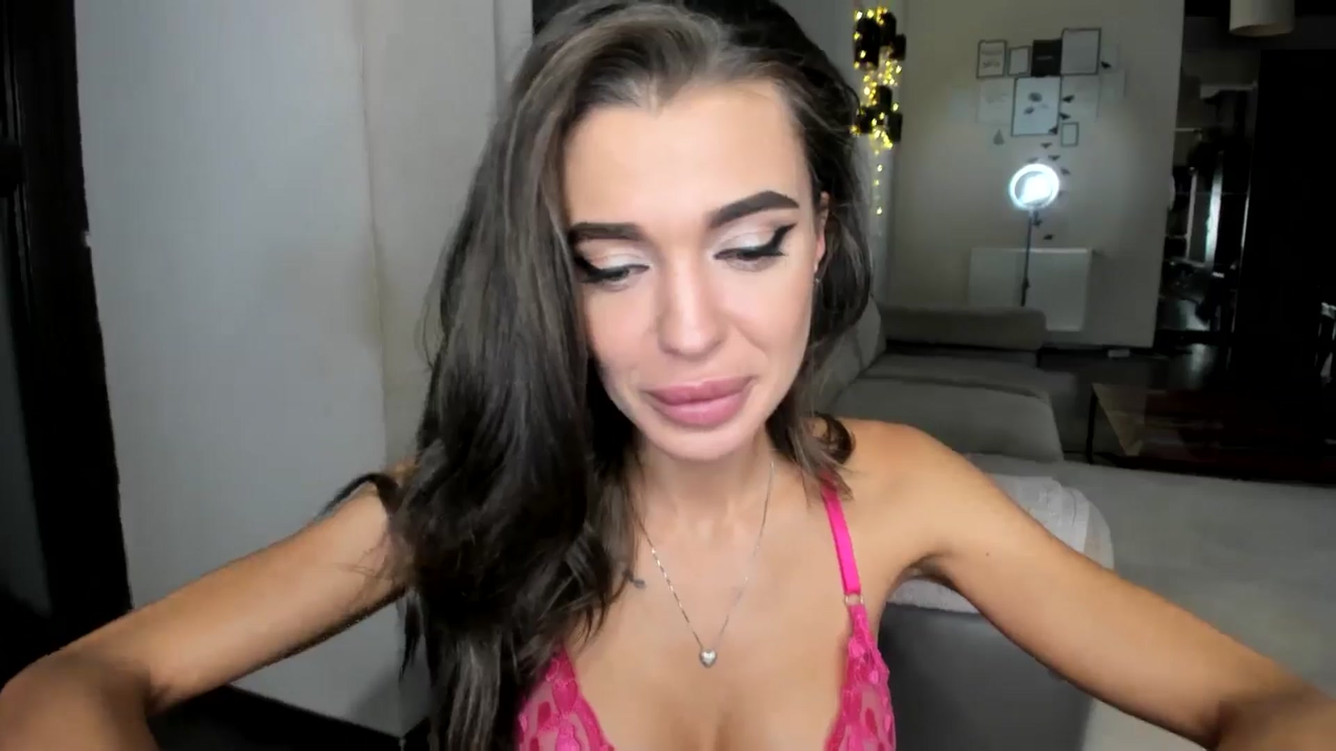 Gallery image thumbnail from Miss_X_'s myfreecams stream on, 10/28/2024, 16:02 image 20 of 20
