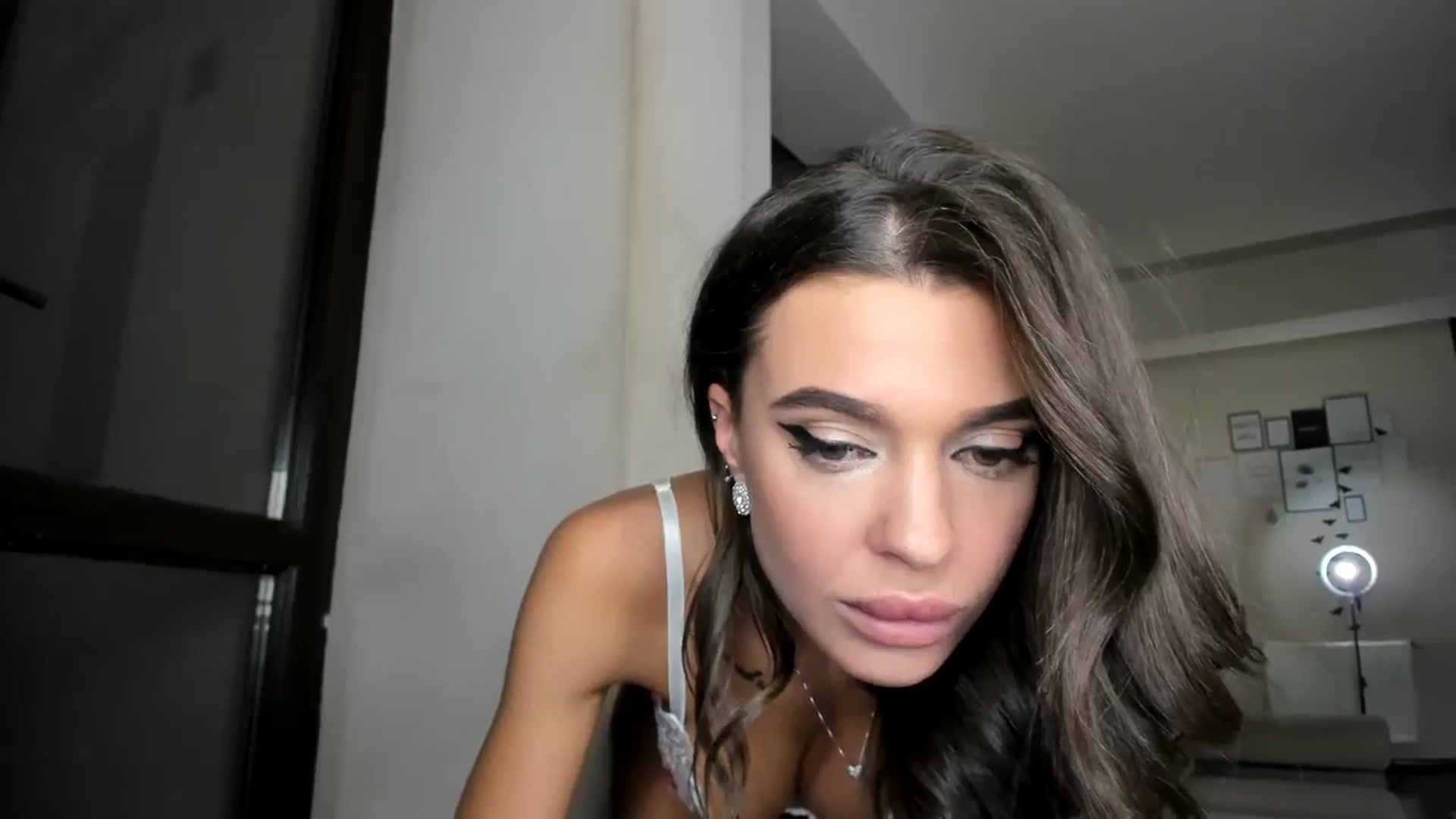 Gallery image thumbnail from Miss_X_'s myfreecams stream on, 11/08/2024, 16:25 image 20 of 20