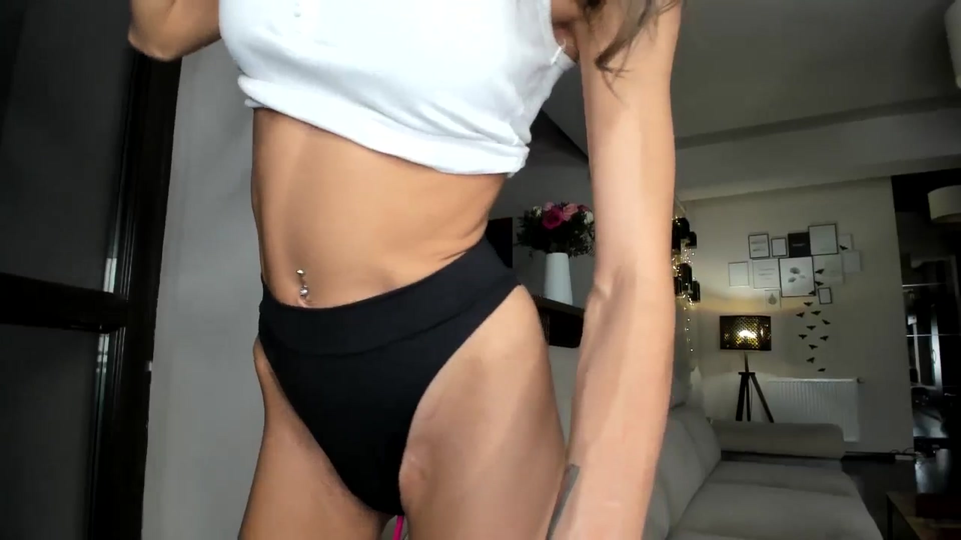 Gallery image thumbnail from Miss_X_'s myfreecams stream on, 12/05/2024, 17:42 image 7 of 20
