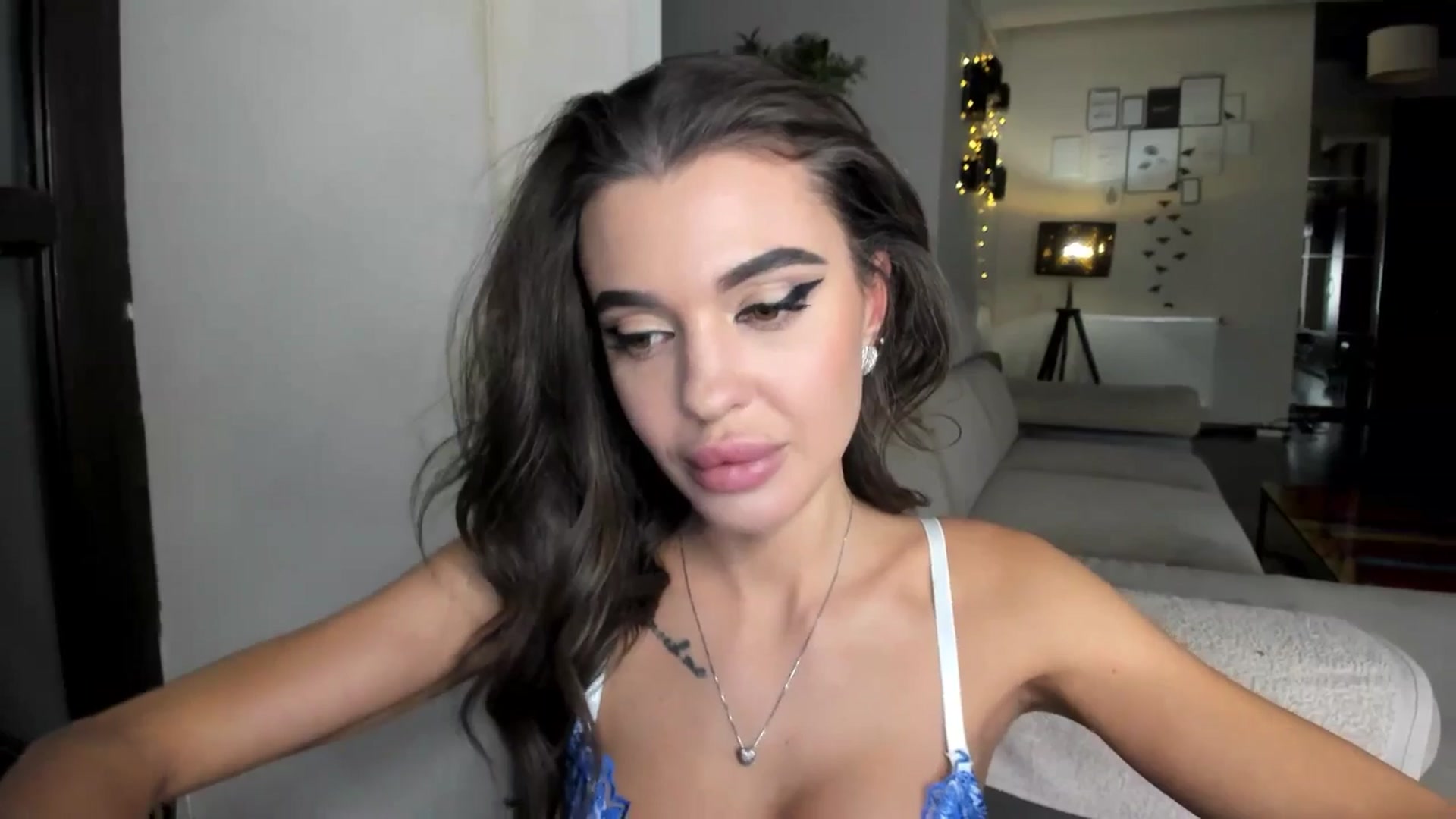 Gallery image thumbnail from Miss_X_'s myfreecams stream on, 12/14/2024, 16:50 image 13 of 20