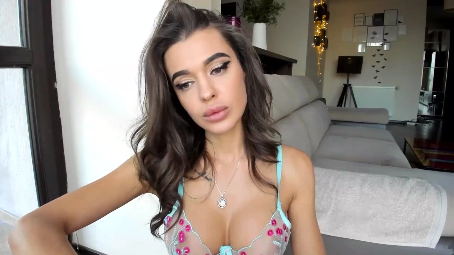 Gallery image thumbnail from Miss_X_'s myfreecams stream on, 12/15/2024, 15:23 image 6 of 20