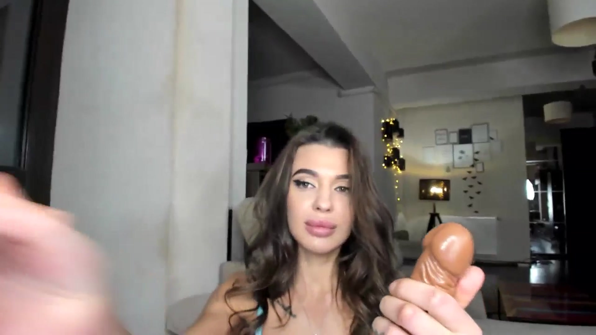 Gallery image thumbnail from Miss_X_'s myfreecams stream on, 12/15/2024, 15:23 image 19 of 20