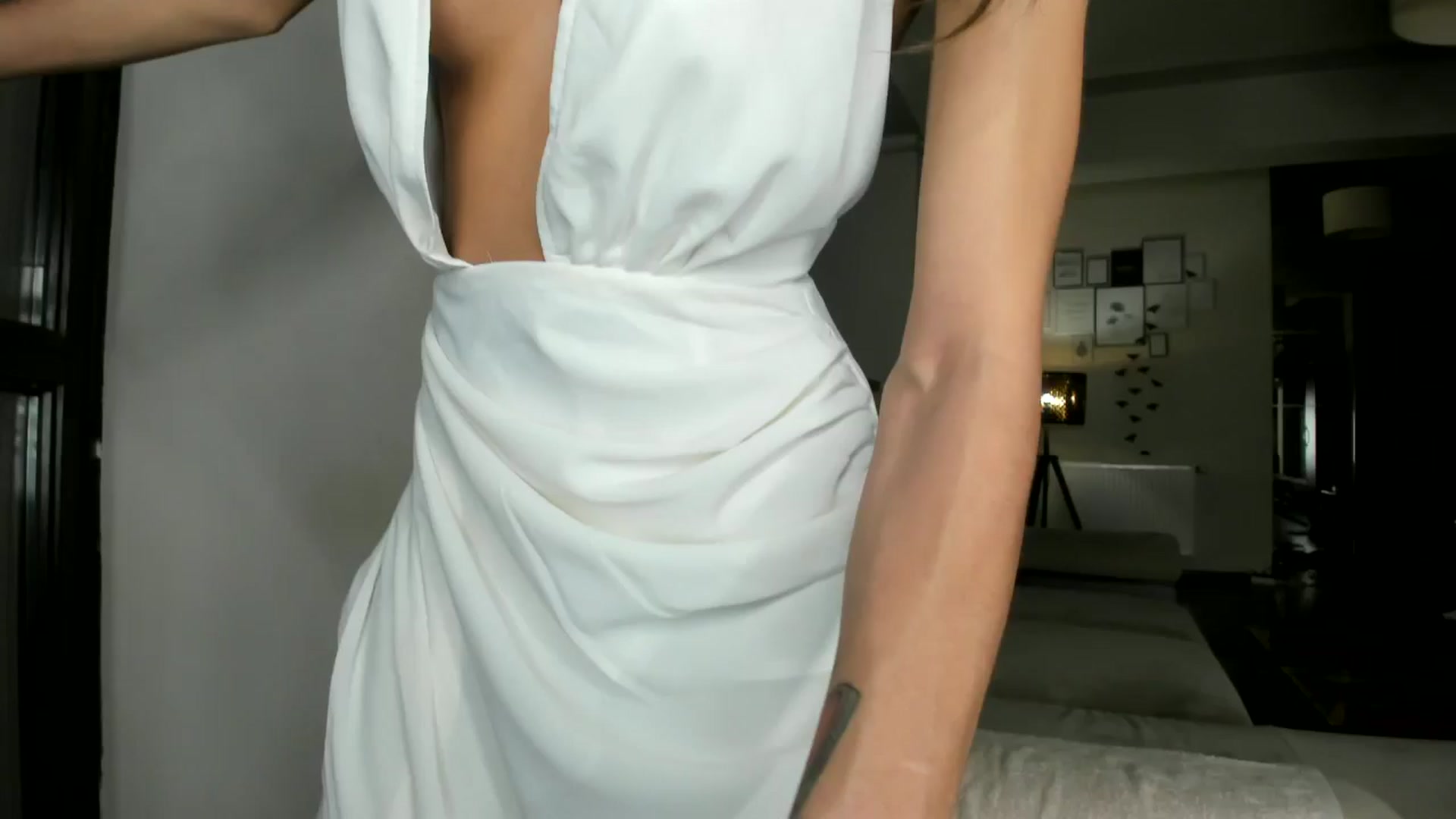 Gallery image thumbnail from Miss_X_'s myfreecams stream on, 12/24/2024, 17:51 image 9 of 20