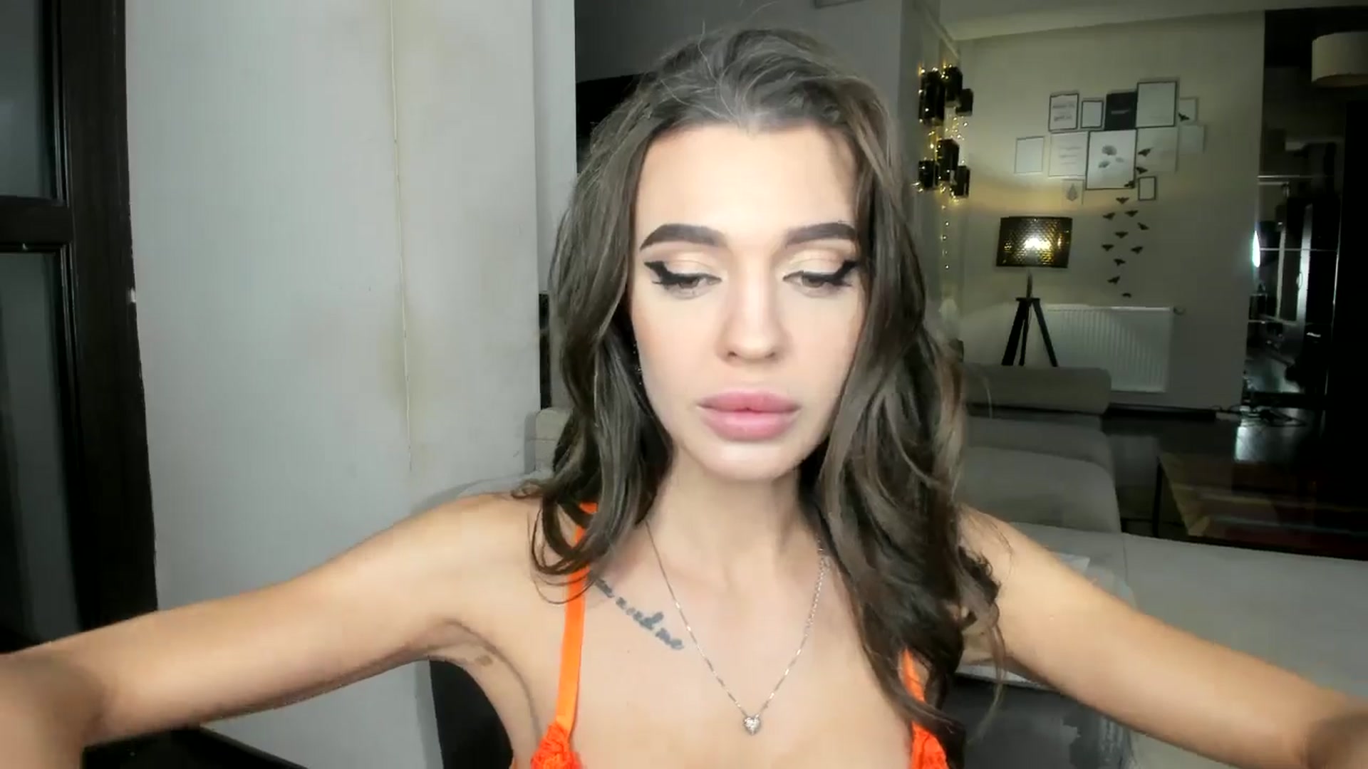 Gallery image thumbnail from Miss_X_'s myfreecams stream on, 12/26/2024, 16:49 image 14 of 20