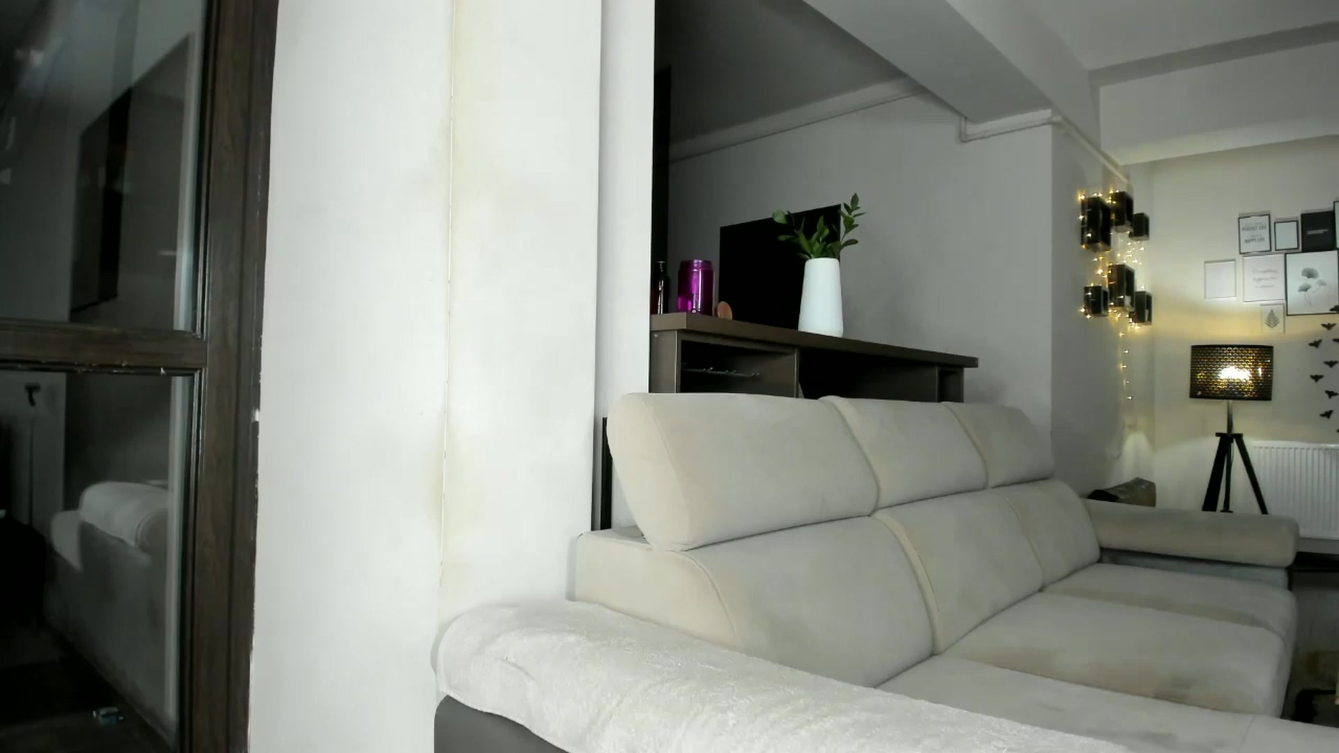 Gallery image thumbnail from Miss_X_'s myfreecams stream on, 01/01/2025, 17:30 image 10 of 20