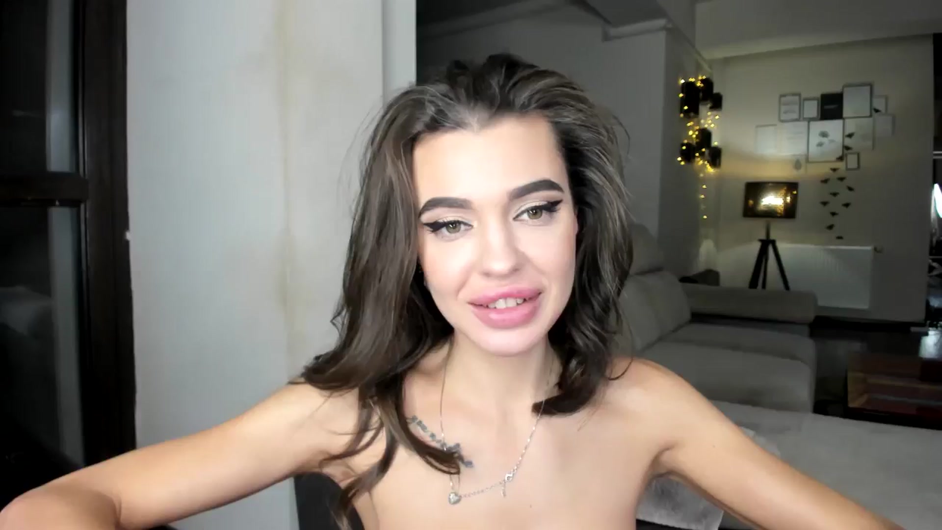 Gallery image thumbnail from Miss_X_'s myfreecams stream on, 01/01/2025, 18:26 image 1 of 20
