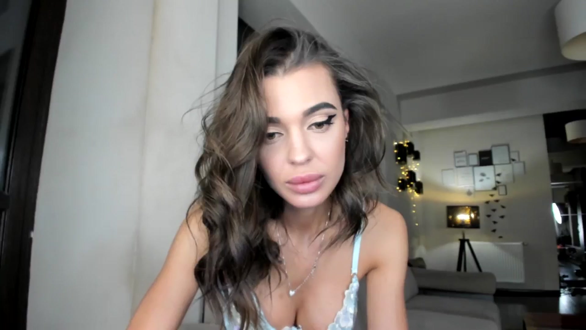 Gallery image thumbnail from Miss_X_'s myfreecams stream on, 02/19/2025, 16:49 image 20 of 20