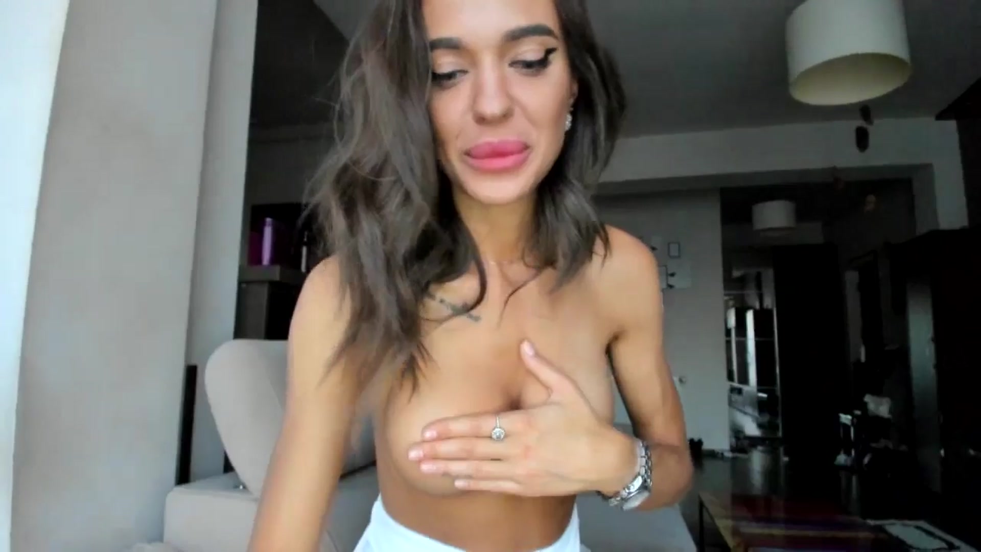 Gallery image thumbnail from Miss_X_'s myfreecams stream on, 06/21/2025, 18:01 image 15 of 20