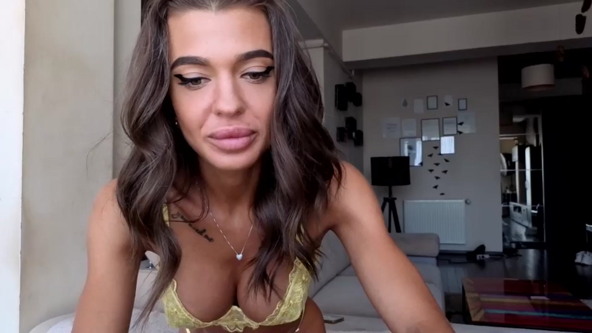 Gallery image thumbnail from Miss_X_'s myfreecams stream on, 07/08/2025, 11:34 image 12 of 20