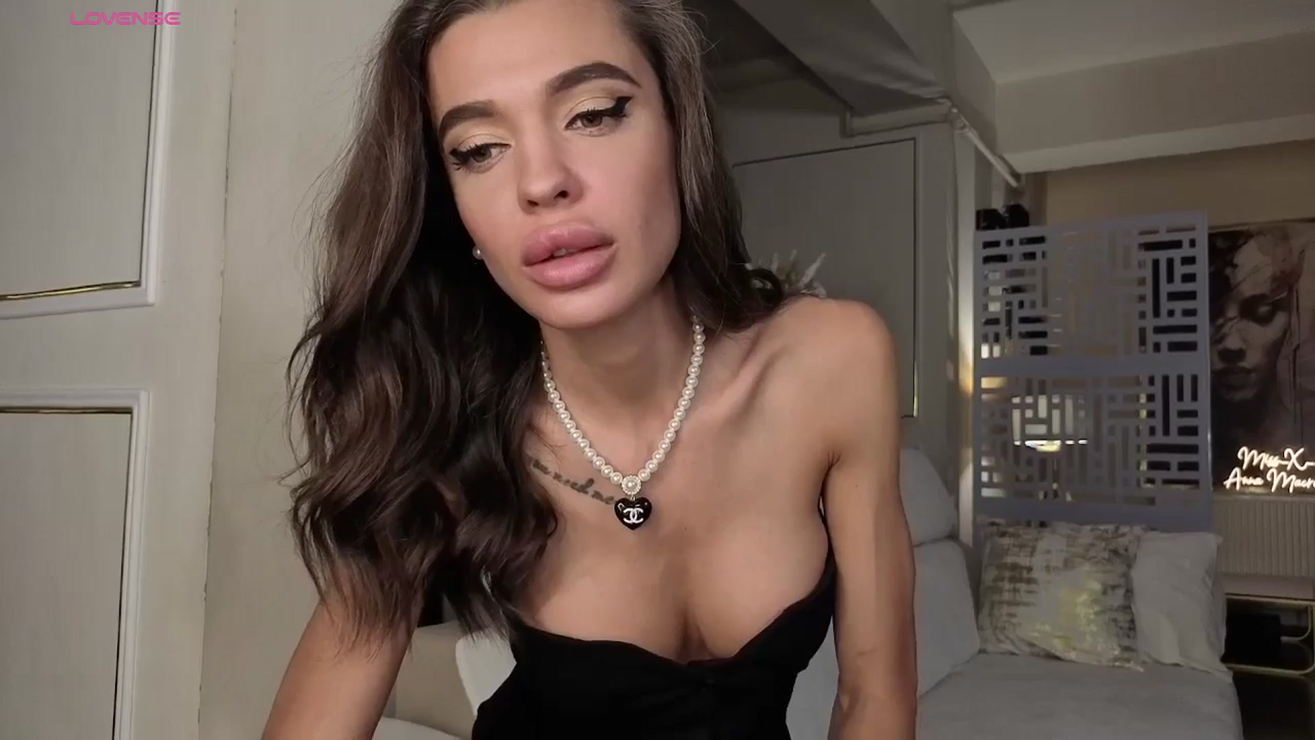 Gallery image thumbnail from Miss_X_'s myfreecams stream on, 11/02/2025, 15:21 image 20 of 20