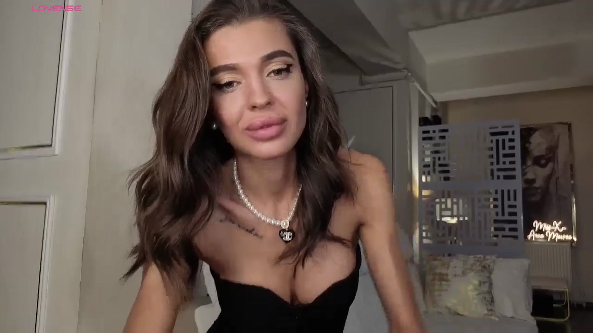 Gallery image thumbnail from Miss_X_'s myfreecams stream on, 11/02/2025, 16:50 image 6 of 20
