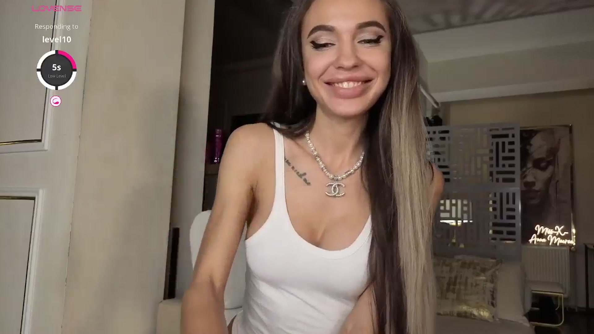 Gallery image thumbnail from Miss_X_'s myfreecams stream on, 11/30/2025, 15:42 image 7 of 20