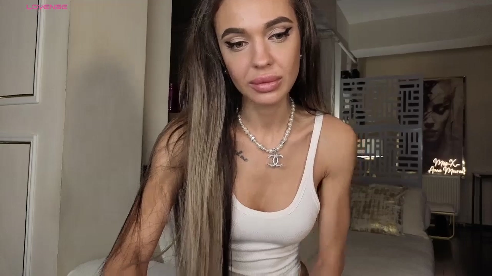 Gallery image thumbnail from Miss_X_'s myfreecams stream on, 11/30/2025, 17:09 image 14 of 20