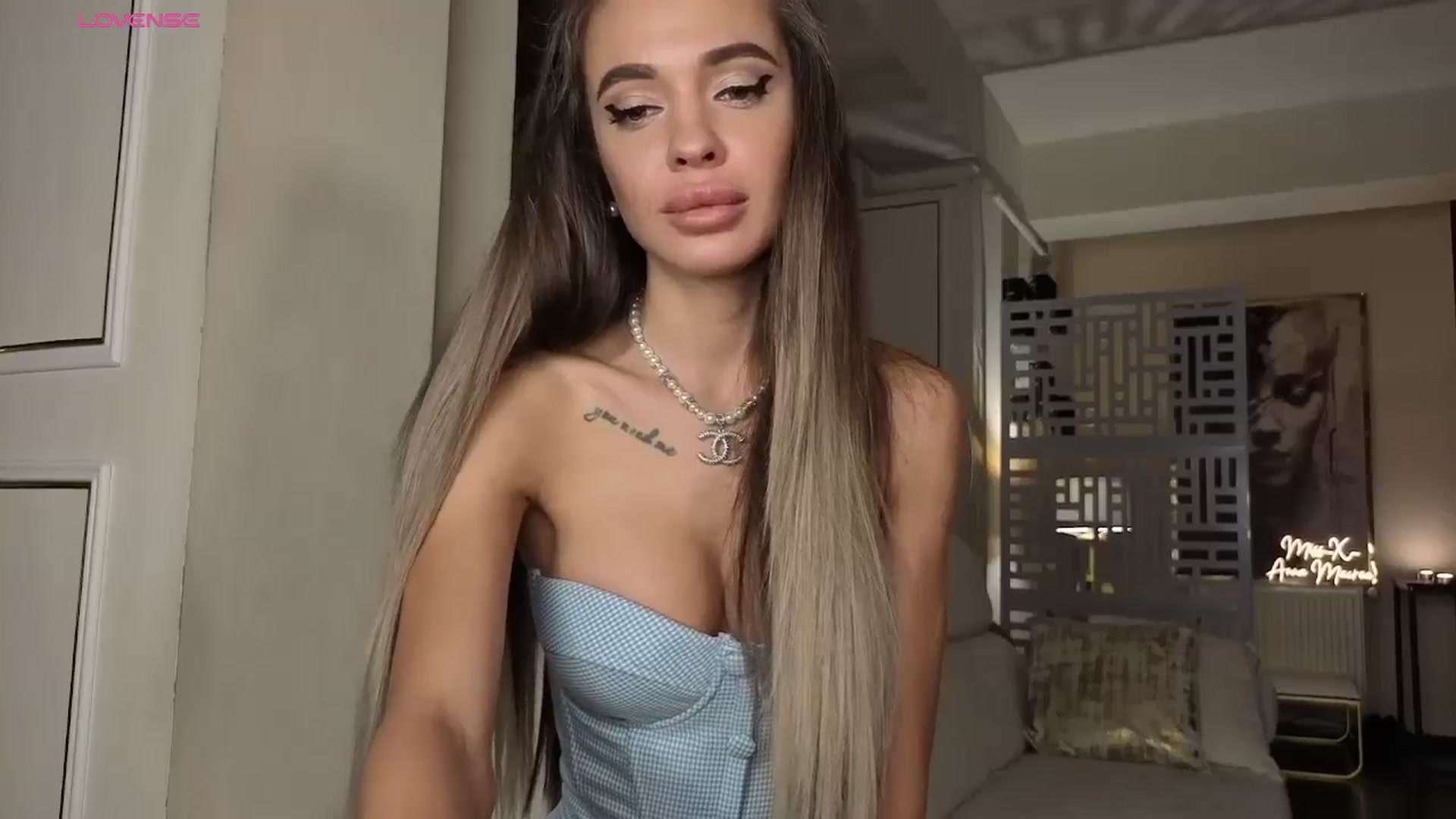 Gallery image thumbnail from Miss_X_'s myfreecams stream on, 12/01/2025, 16:10 image 7 of 20