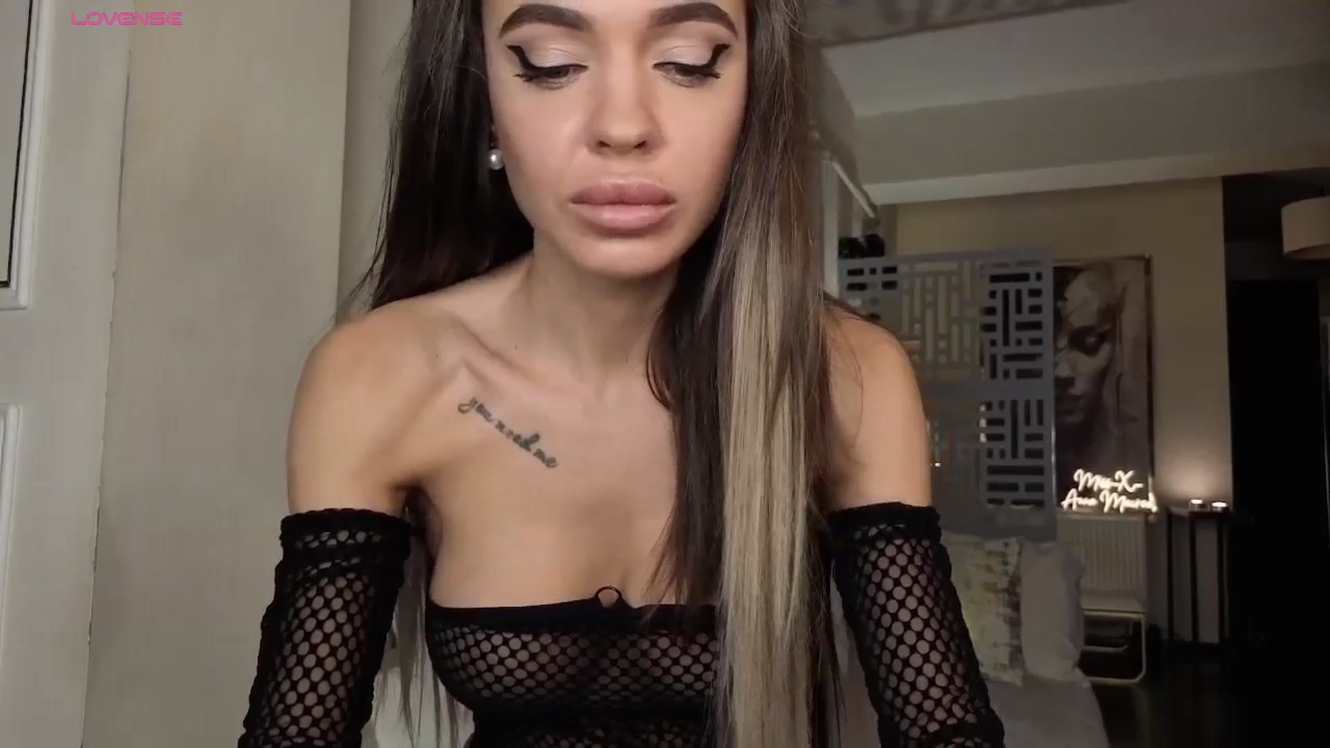 Gallery image thumbnail from Miss_X_'s myfreecams stream on, 12/04/2025, 15:28 image 17 of 20