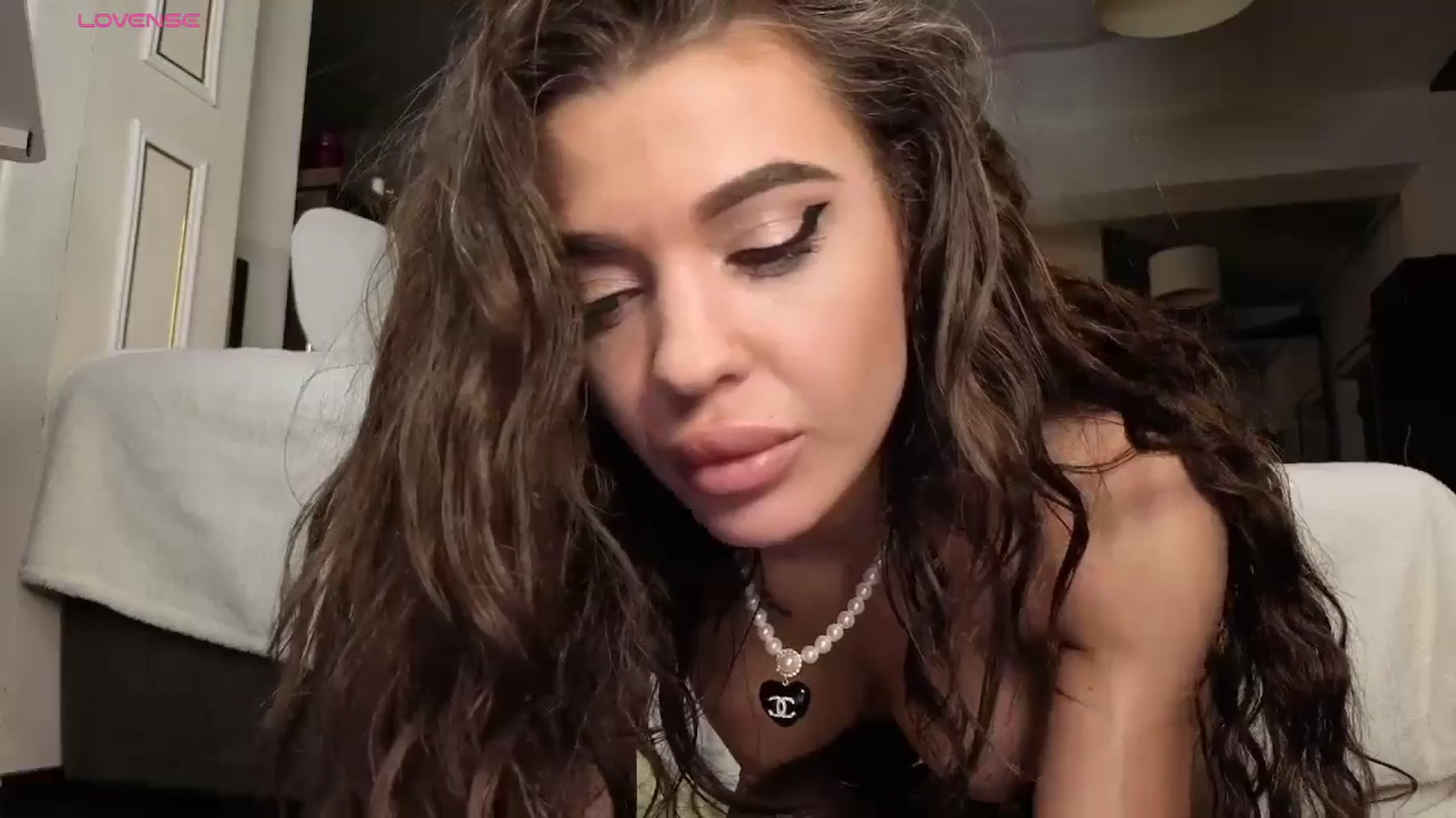 Gallery image thumbnail from Miss_X_'s myfreecams stream on, 02/15/2026, 18:01 image 9 of 20