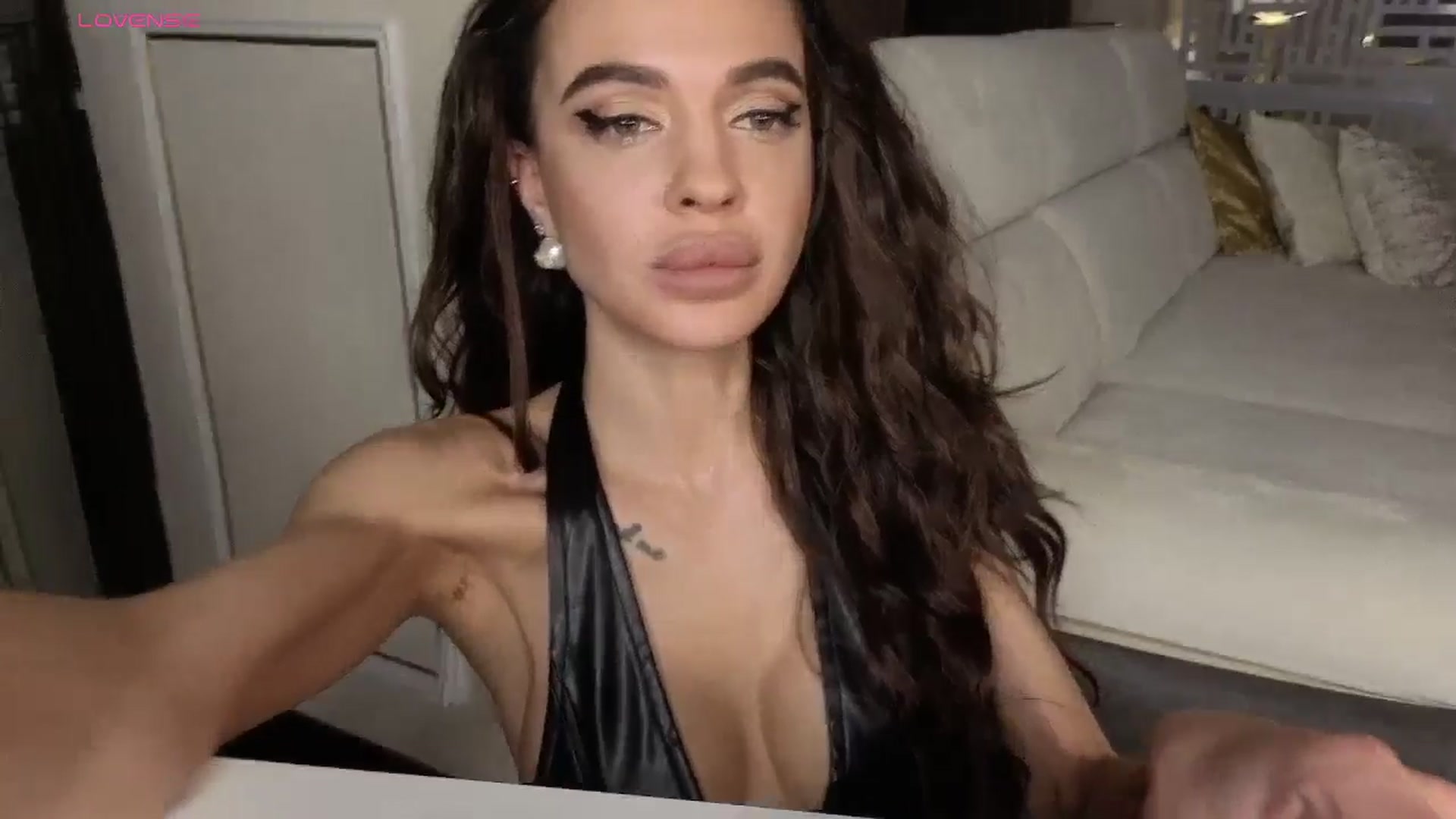 Gallery image thumbnail from Miss_X_'s myfreecams stream on, 03/05/2026, 18:13 image 17 of 20