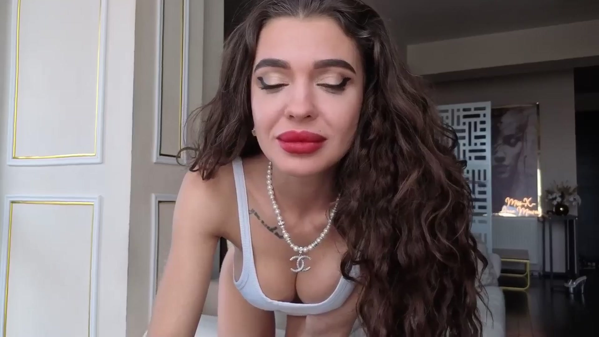 Gallery image thumbnail from Miss_X_'s myfreecams stream on, 04/10/2026, 14:47 image 7 of 20