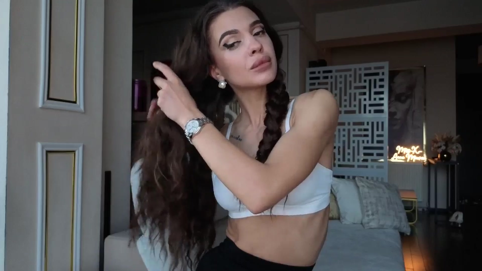 Gallery image thumbnail from Miss_X_'s myfreecams stream on, 04/26/2026, 17:29 image 17 of 20