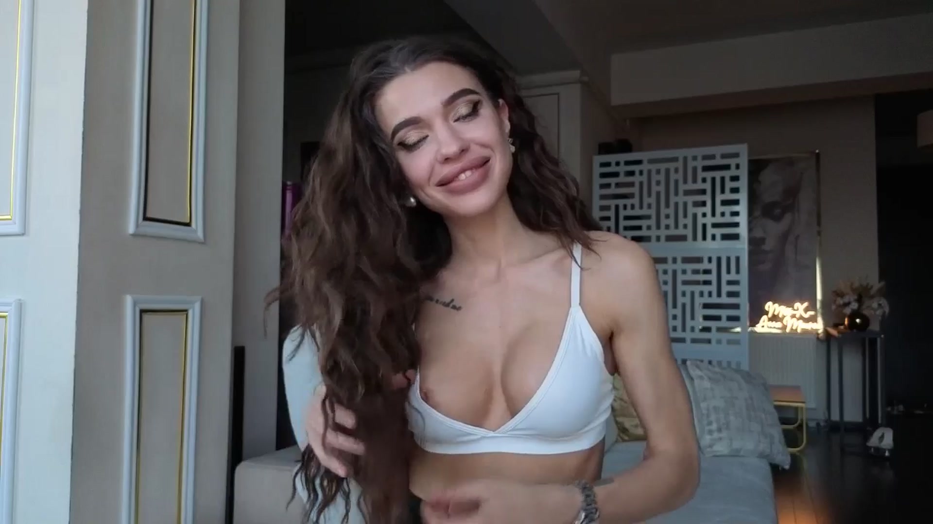 Gallery image thumbnail from Miss_X_'s myfreecams stream on, 04/26/2026, 17:29 image 16 of 20