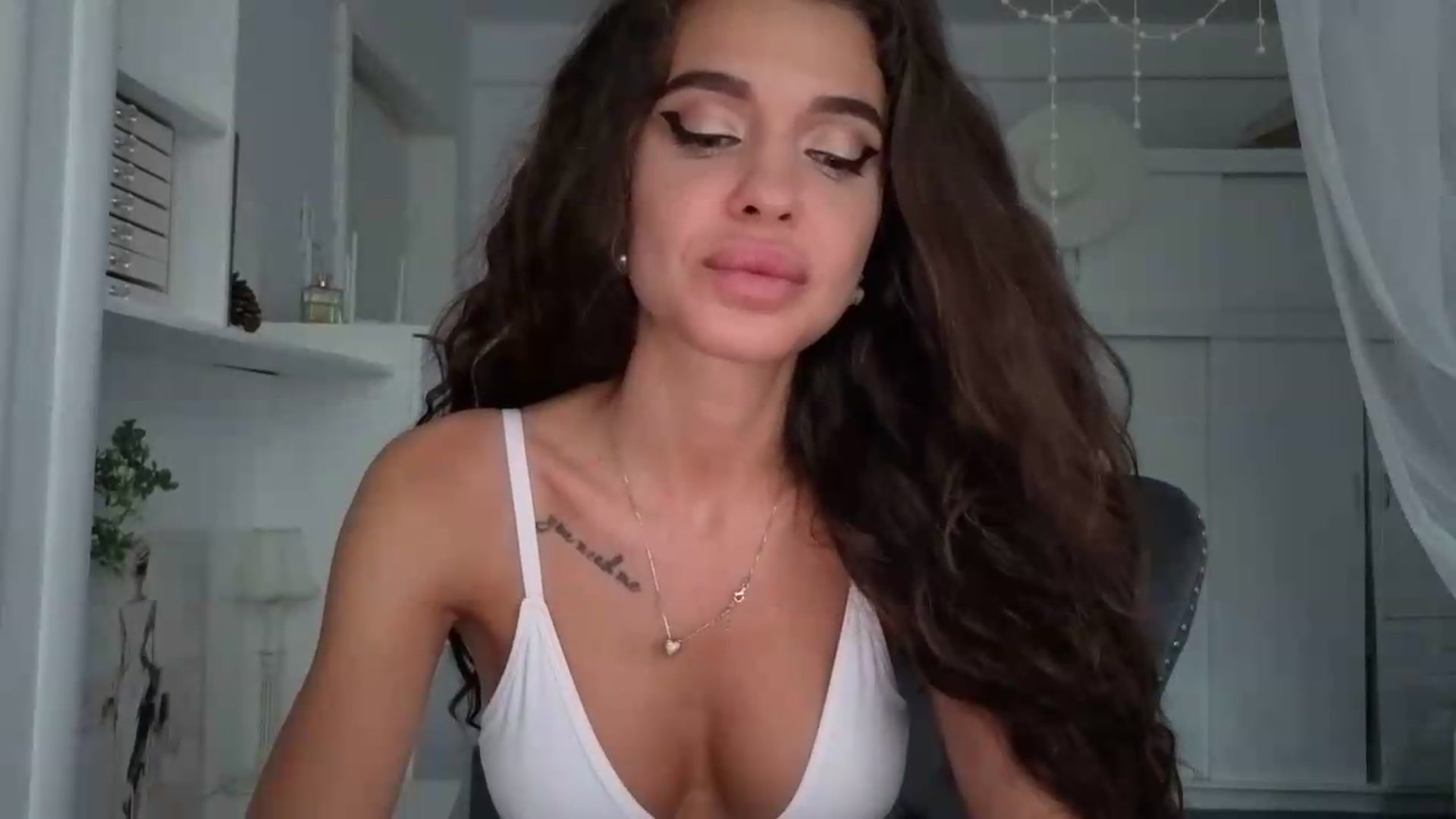 Gallery image thumbnail from Miss_X_'s myfreecams stream on, 07/01/2026, 17:35 image 3 of 20