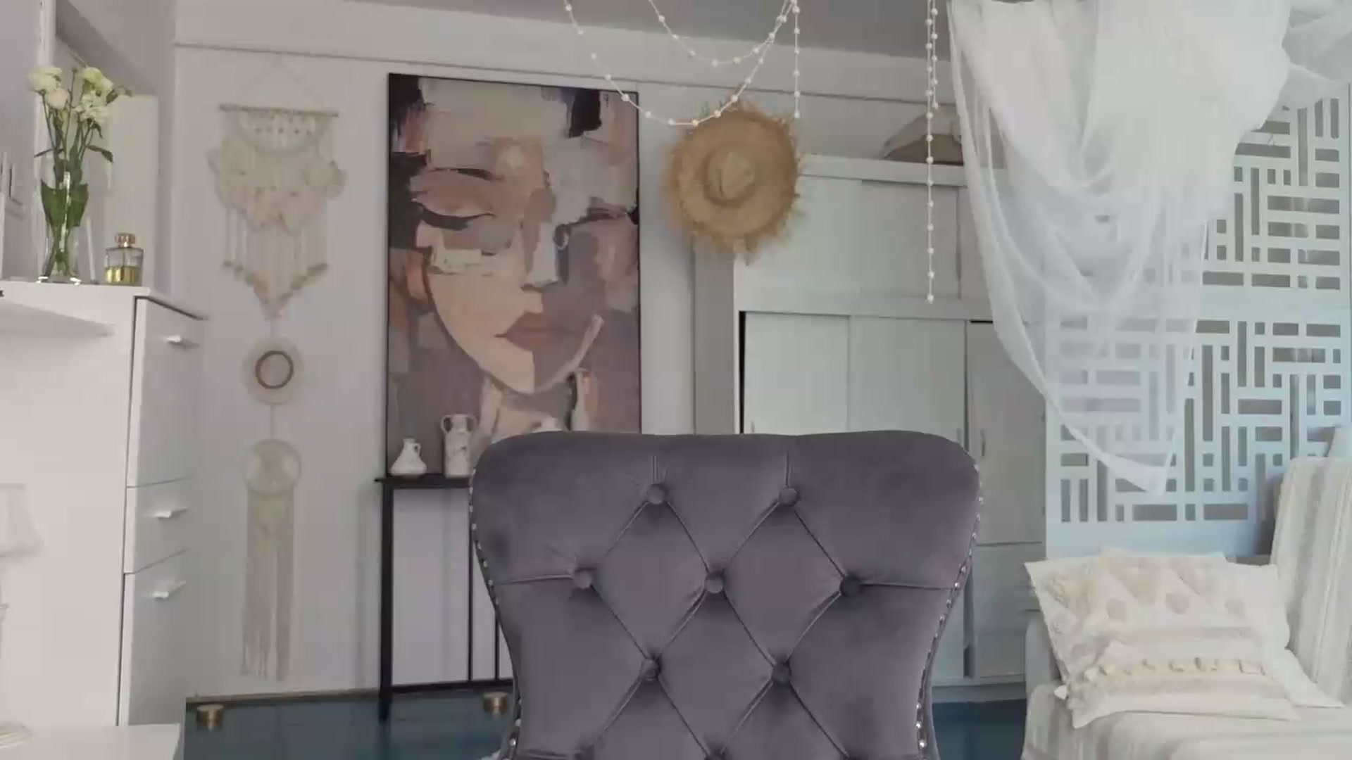 Gallery image thumbnail from Miss_X_'s myfreecams stream on, 09/04/2026, 15:11 image 10 of 20