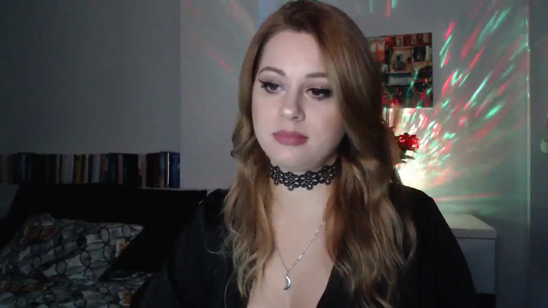 Gallery image thumbnail from Miss_Xmas's myfreecams stream on, 12/13/2023, 23:50 image 20 of 20