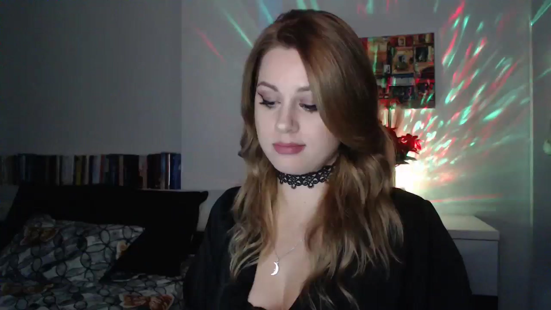 Gallery image thumbnail from Miss_Xmas's myfreecams stream on, 12/13/2023, 23:50 image 7 of 20