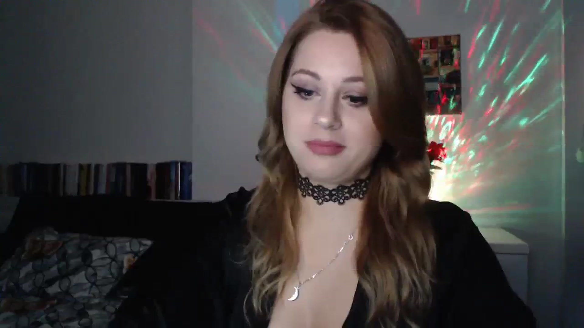 Gallery image thumbnail from Miss_Xmas's myfreecams stream on, 12/13/2023, 23:50 image 11 of 20