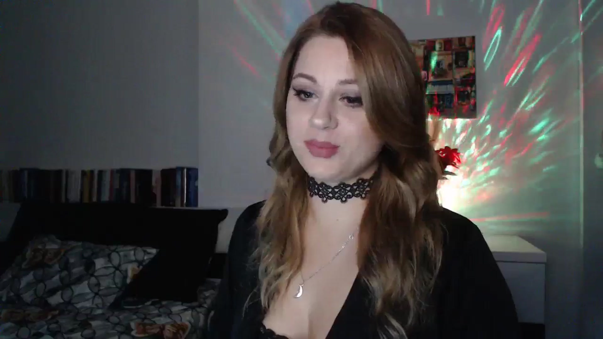 Gallery image thumbnail from Miss_Xmas's myfreecams stream on, 12/13/2023, 23:50 image 14 of 20