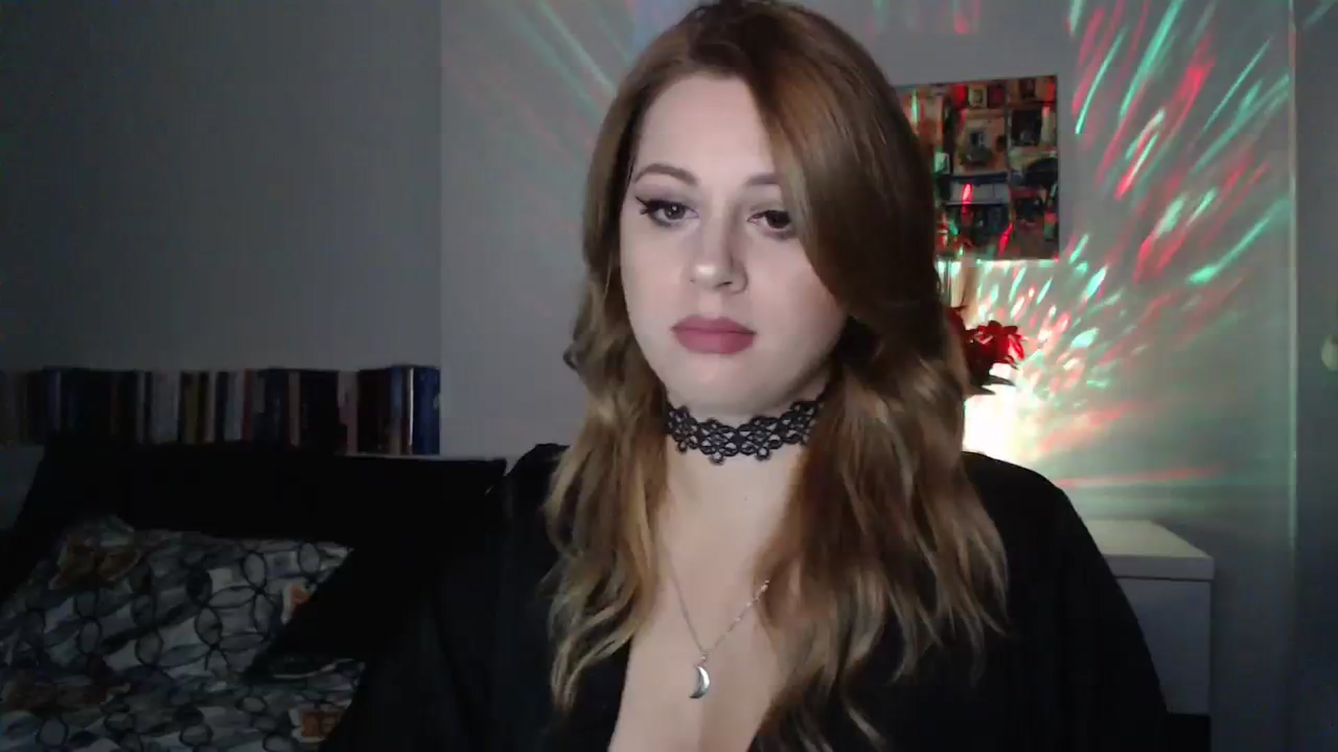 Gallery image thumbnail from Miss_Xmas's myfreecams stream on, 12/13/2023, 23:50 image 1 of 20