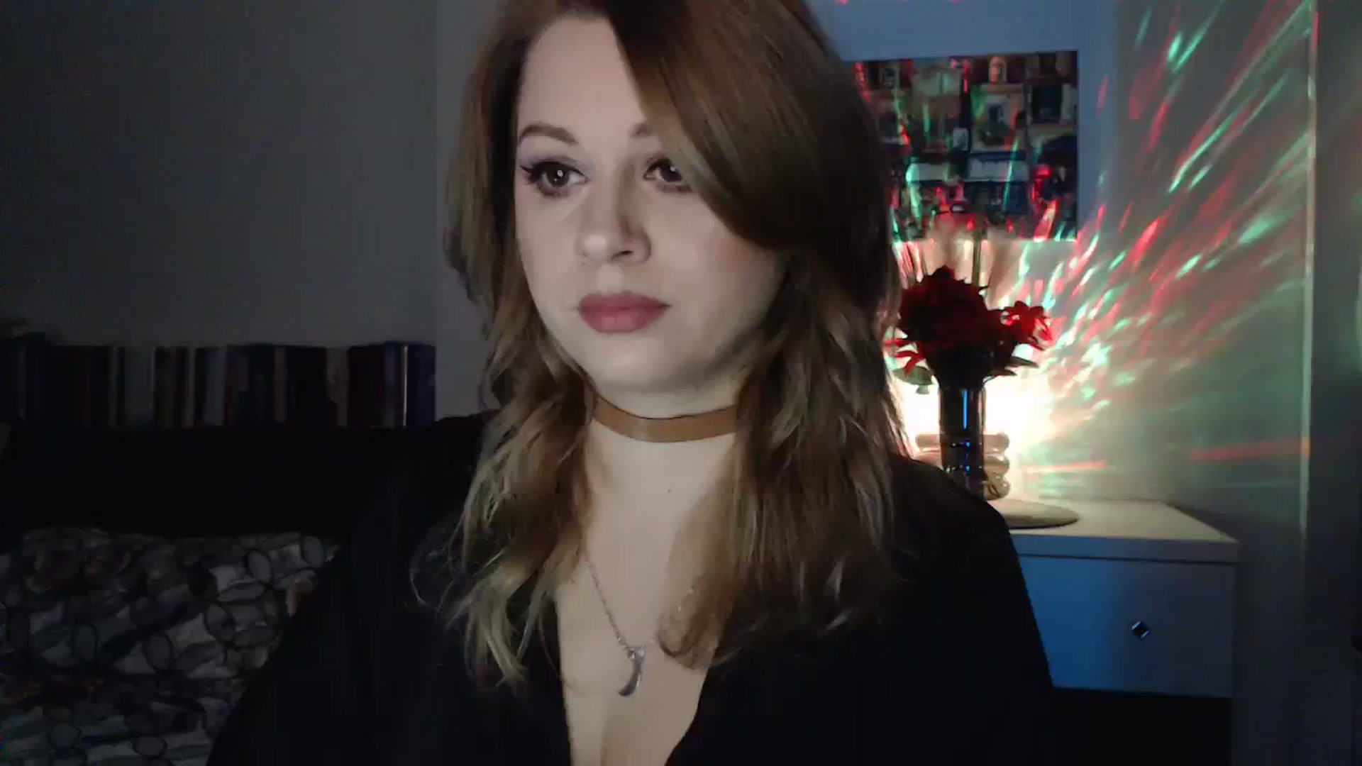 Gallery image thumbnail from Miss_Xmas's myfreecams stream on, 12/24/2023, 23:26 image 18 of 20
