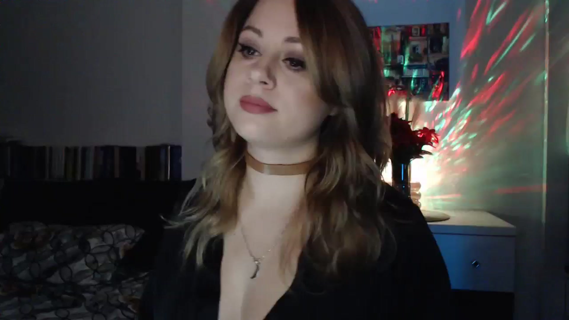 Gallery image thumbnail from Miss_Xmas's myfreecams stream on, 12/24/2023, 23:26 image 9 of 20